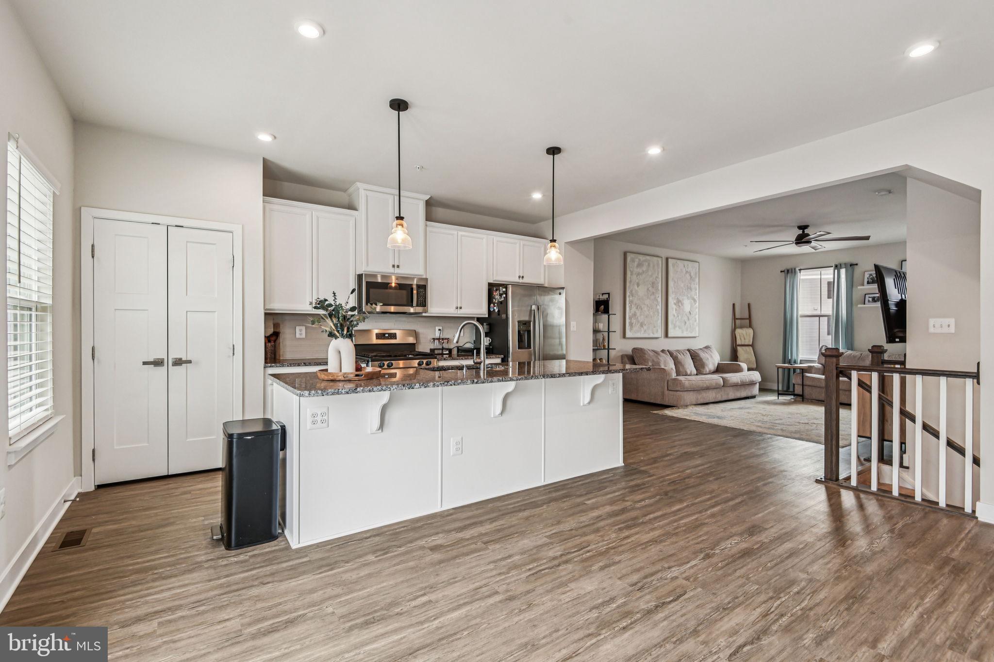 JAMES RUN TOWNHOMES - Residential