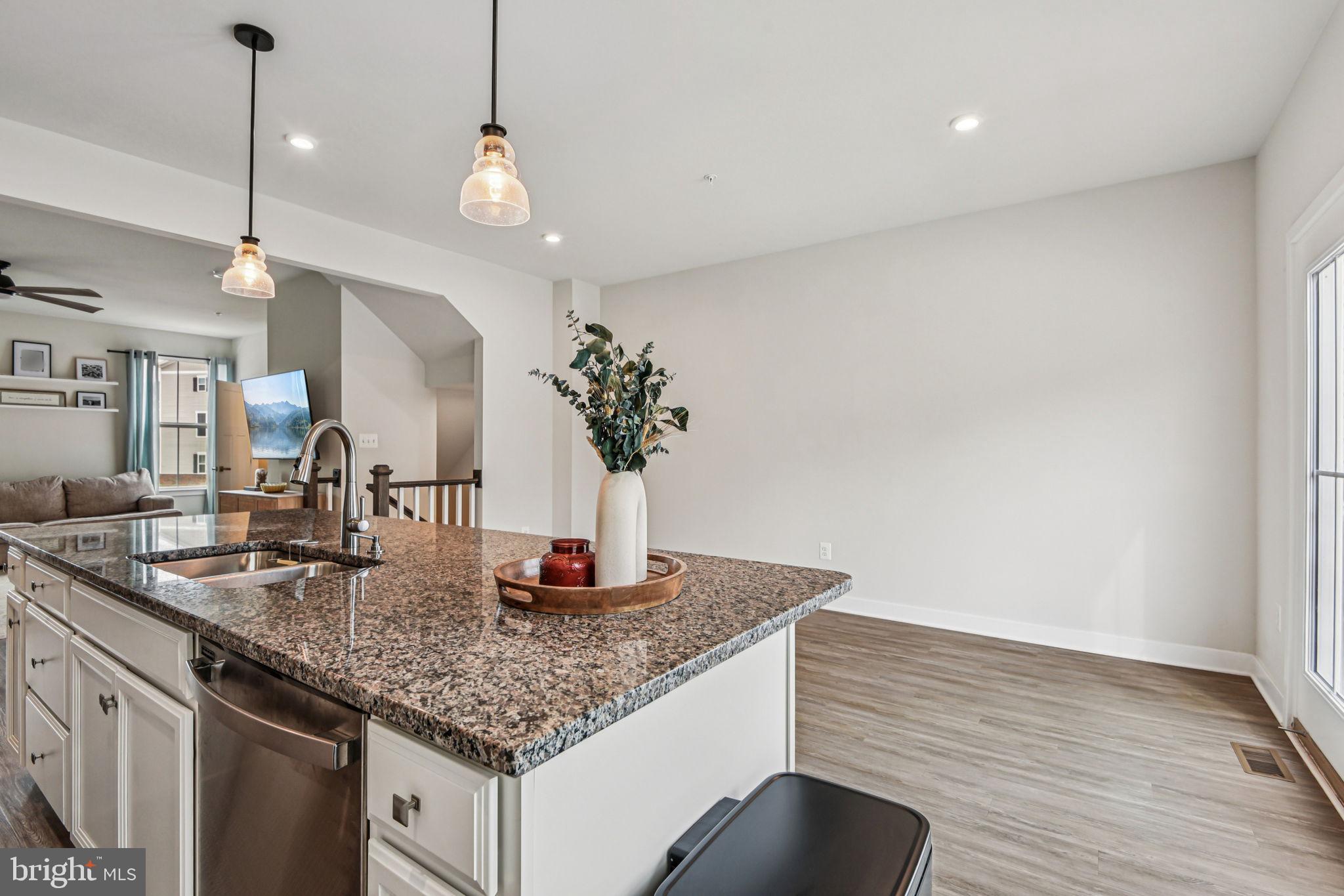 JAMES RUN TOWNHOMES - Residential