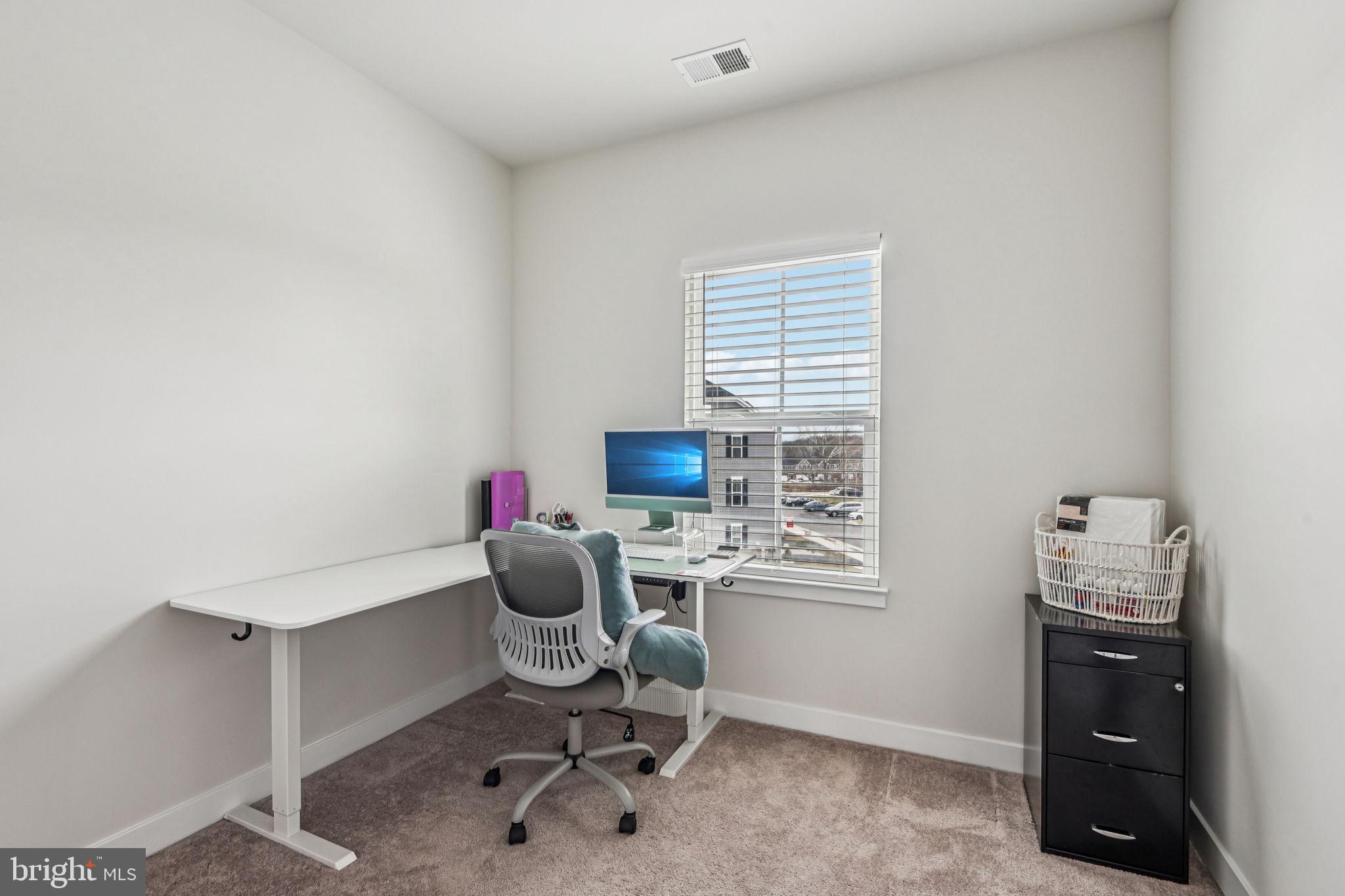 JAMES RUN TOWNHOMES - Residential