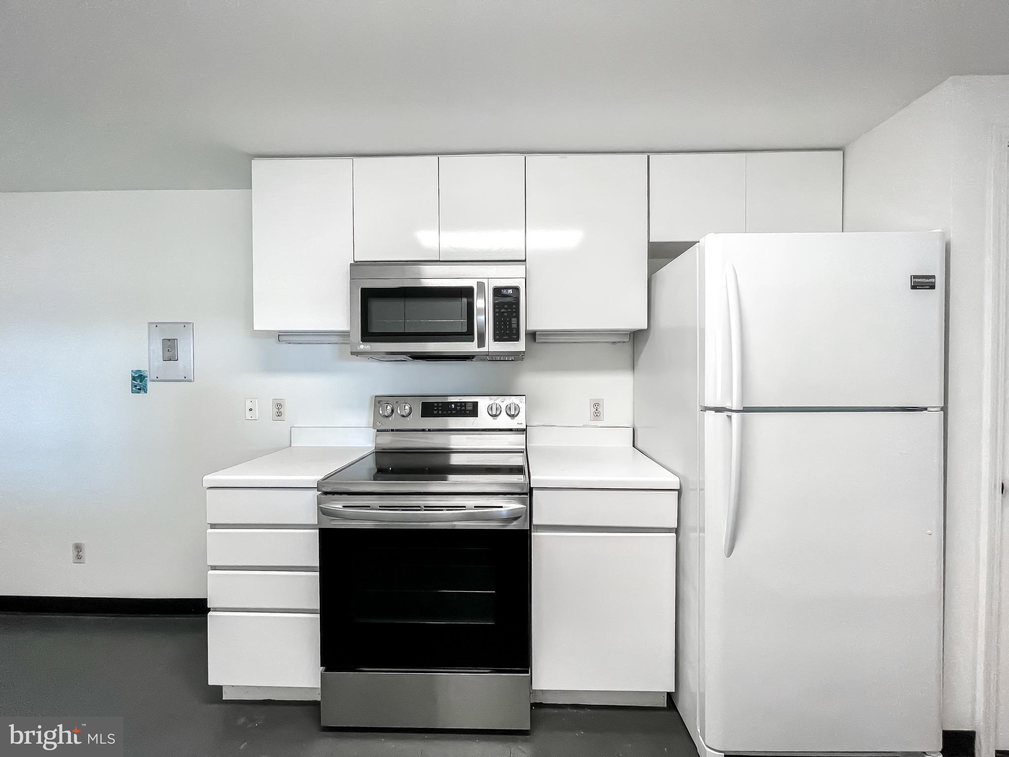 INNER HARBOR - Residential Lease