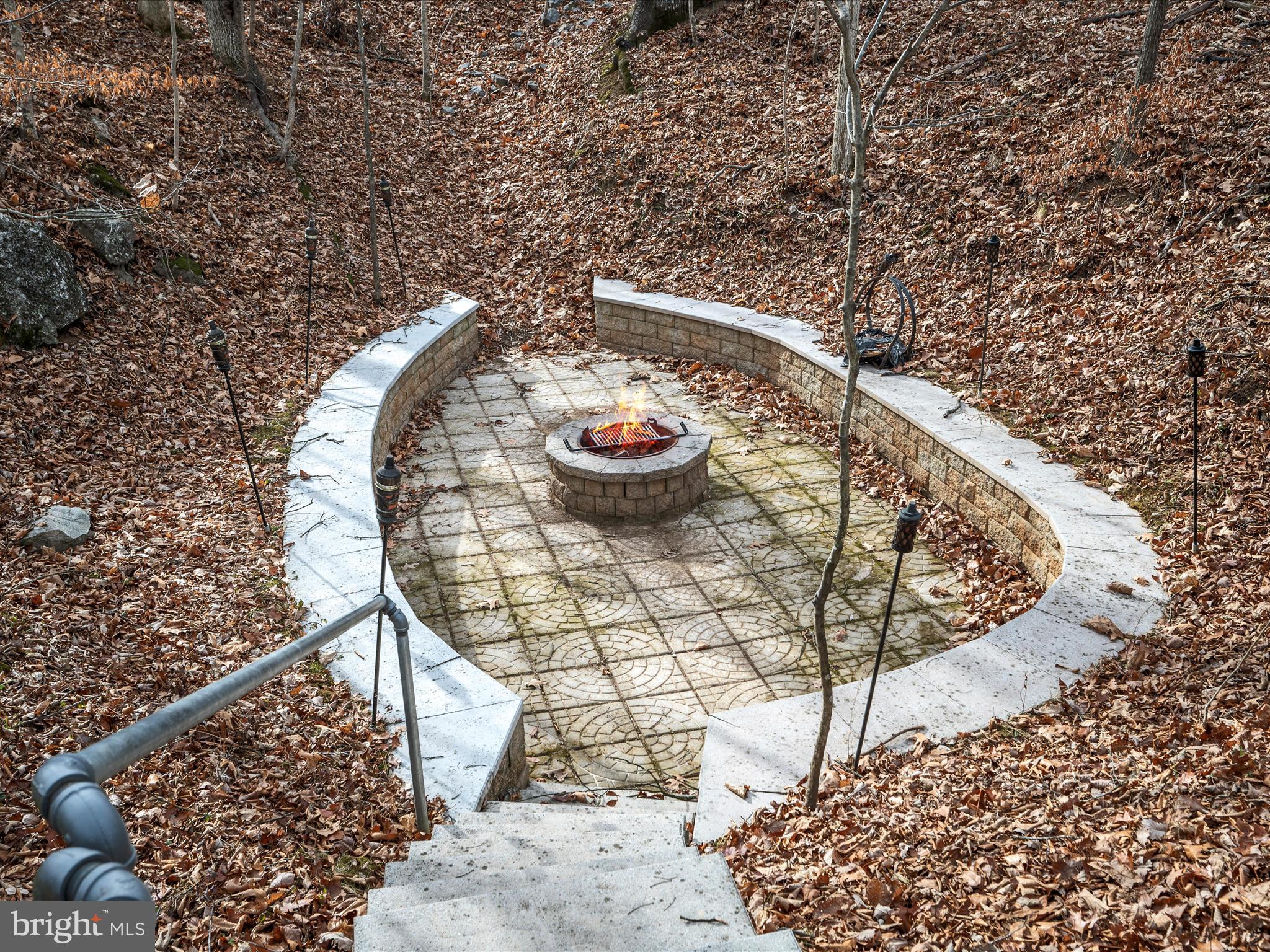 SHEPHERDS COVE - Land