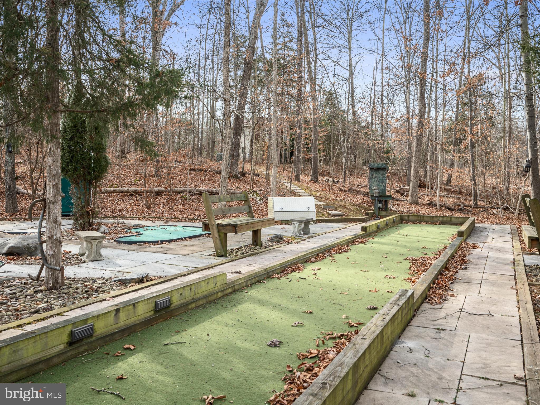 SHEPHERDS COVE - Land