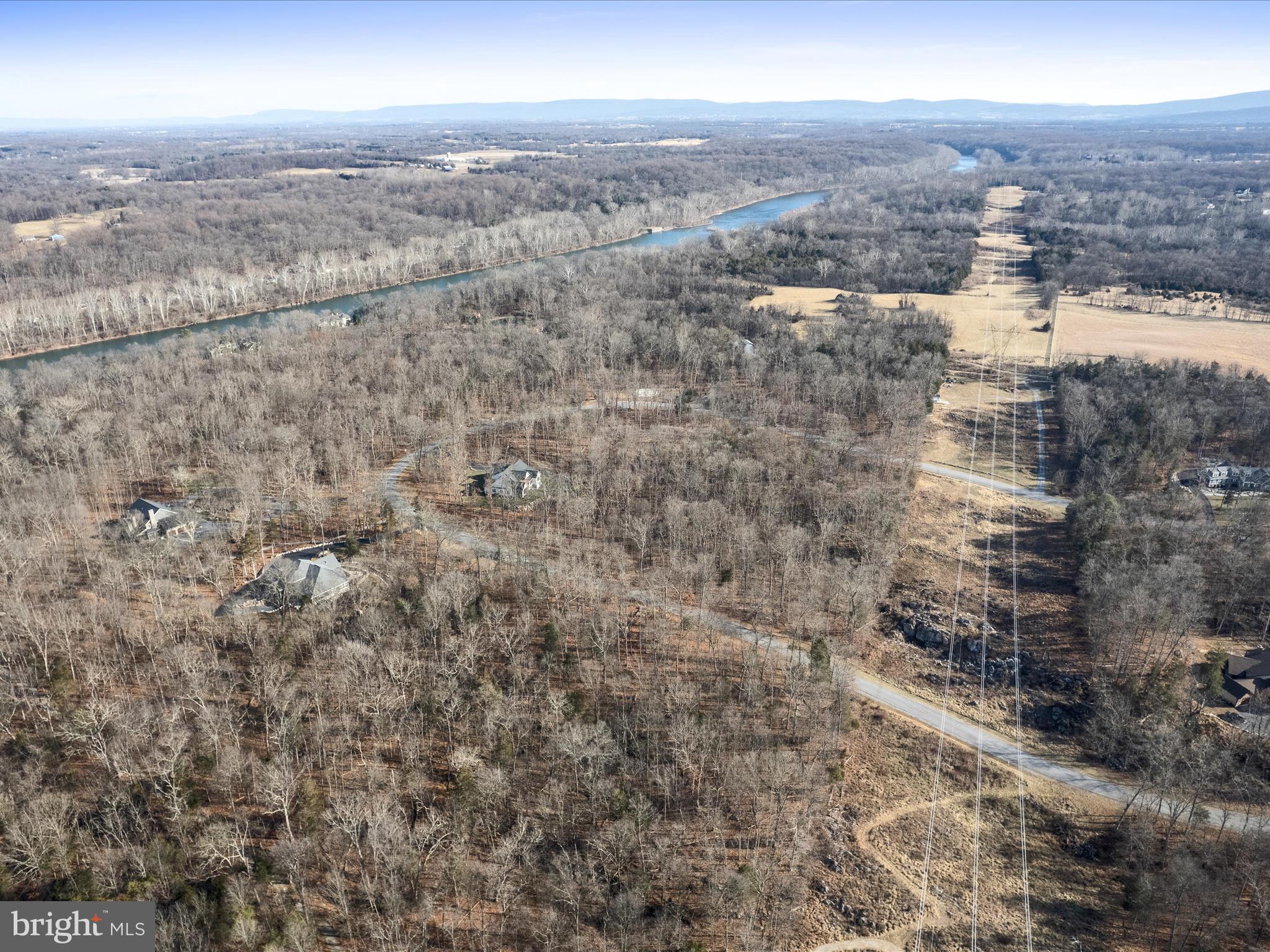 SHEPHERDS COVE - Land