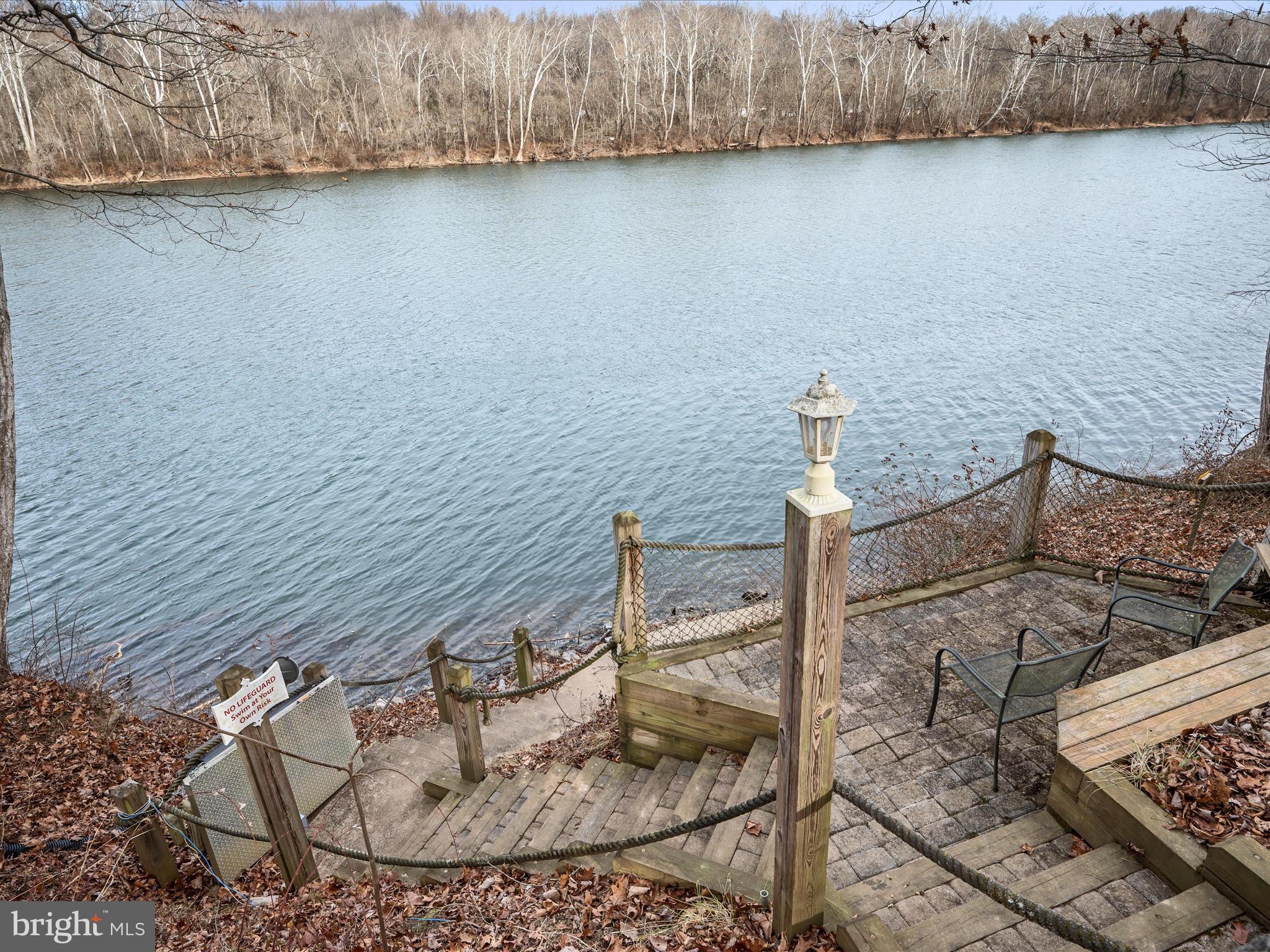 SHEPHERDS COVE - Land