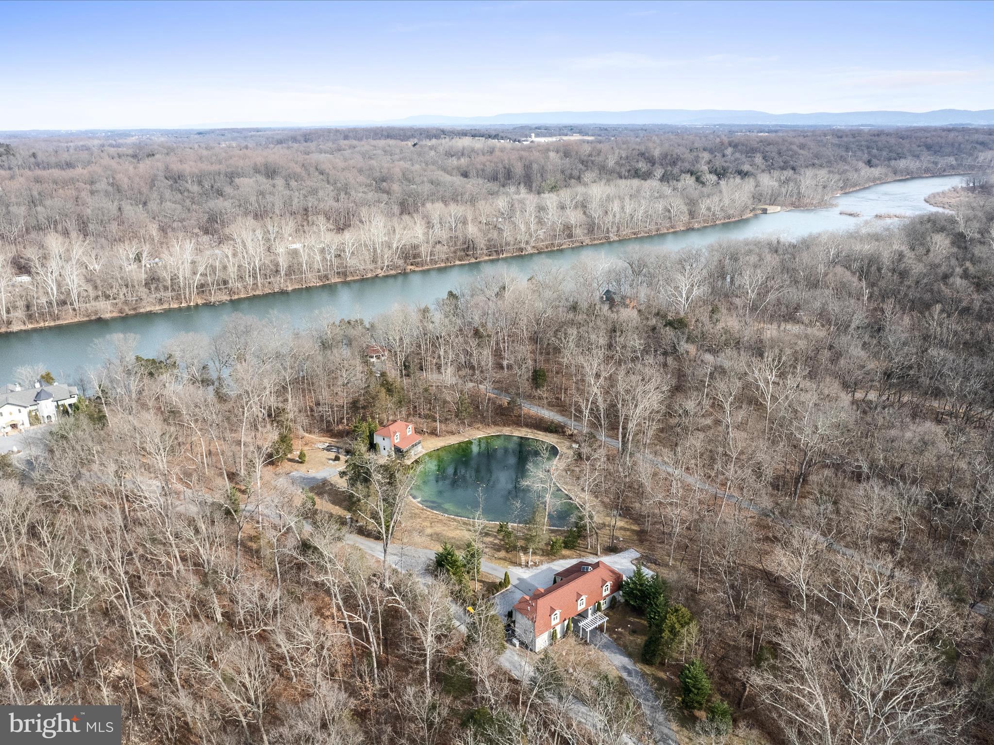 SHEPHERDS COVE - Land