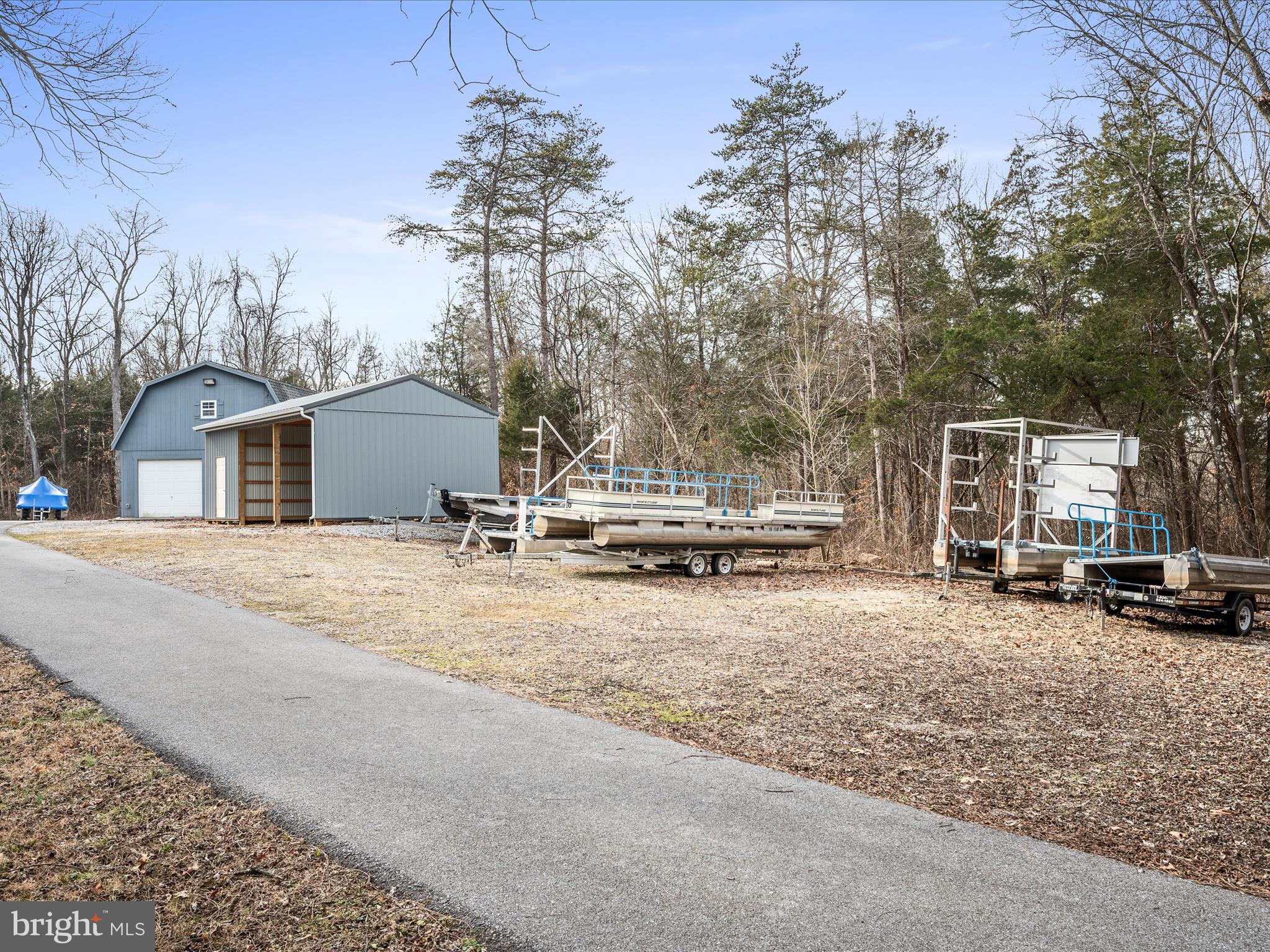 SHEPHERDS COVE - Land