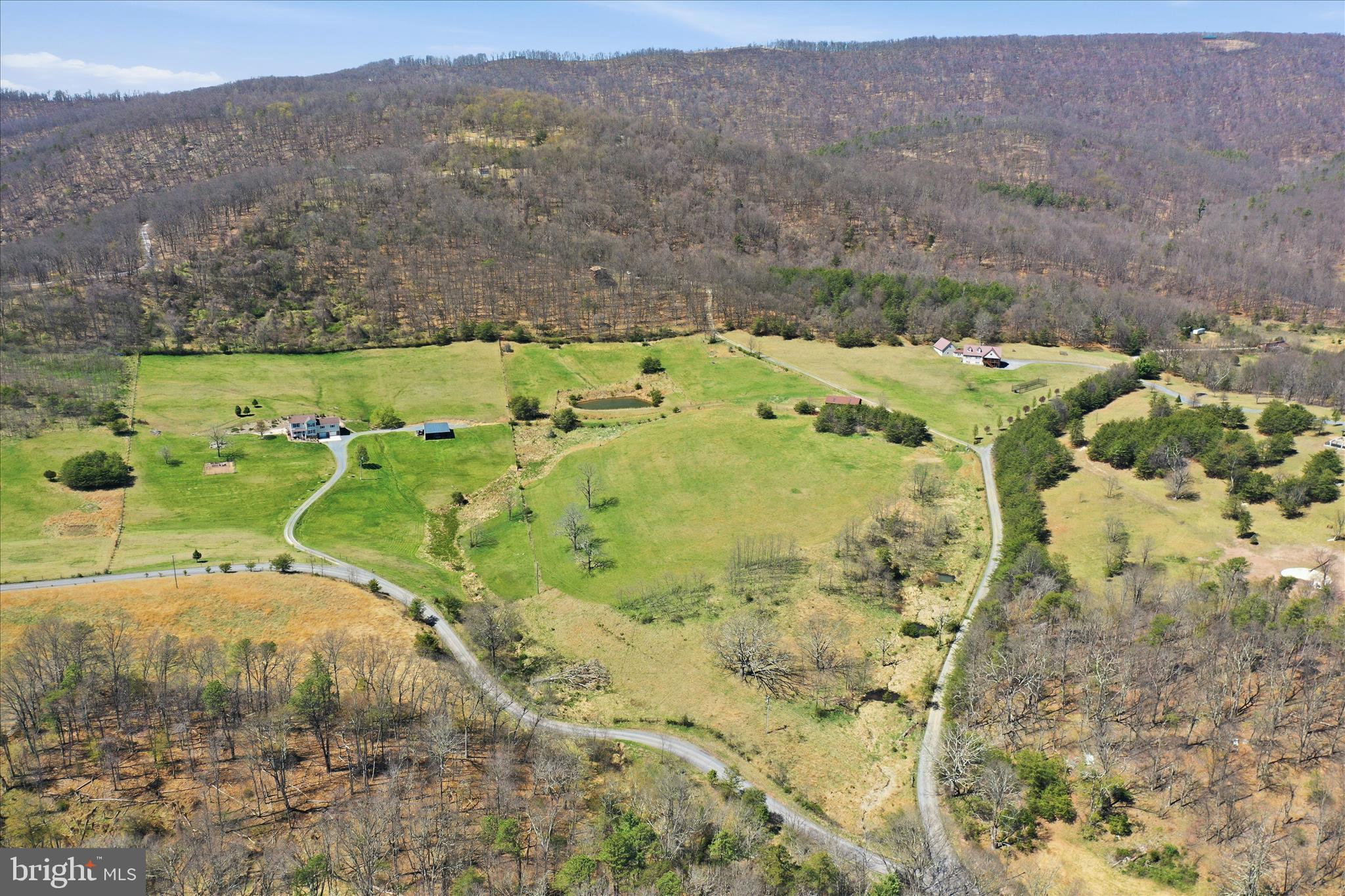 TOP OF THE MOUNTAIN - Residential