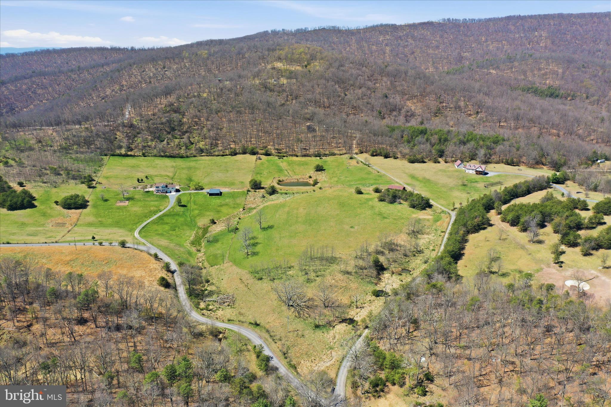 TOP OF THE MOUNTAIN - Residential