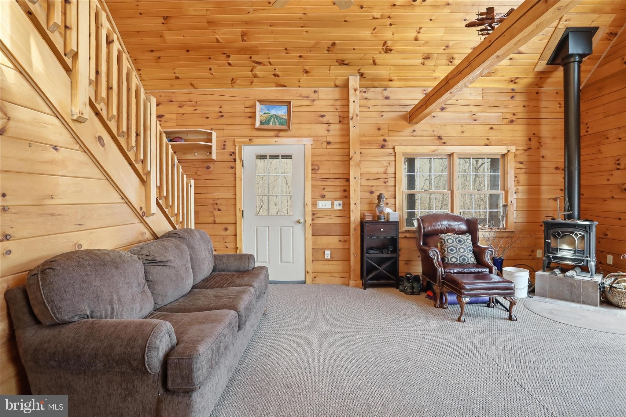 TOP OF THE MOUNTAIN - Residential