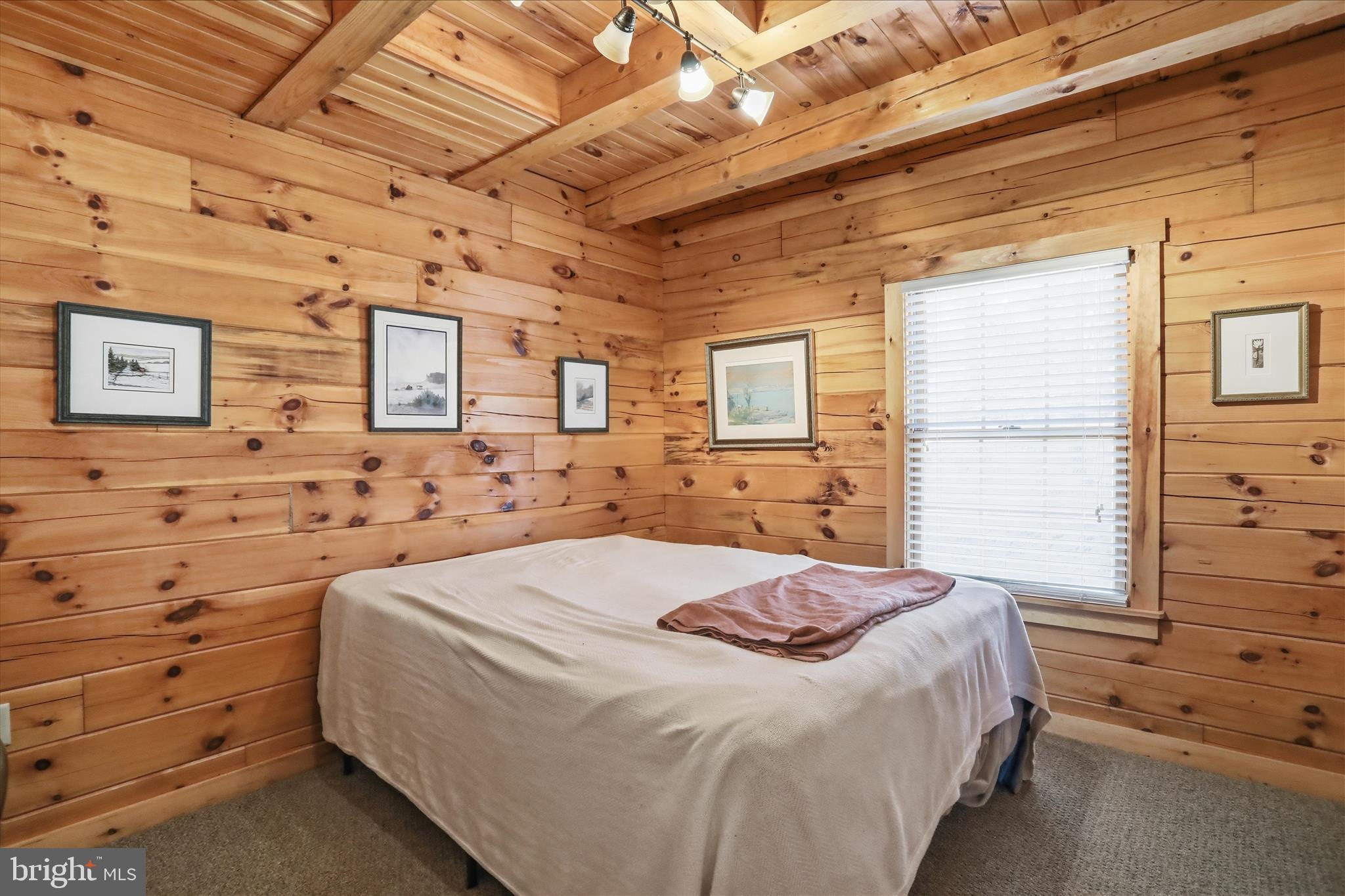 TOP OF THE MOUNTAIN - Residential