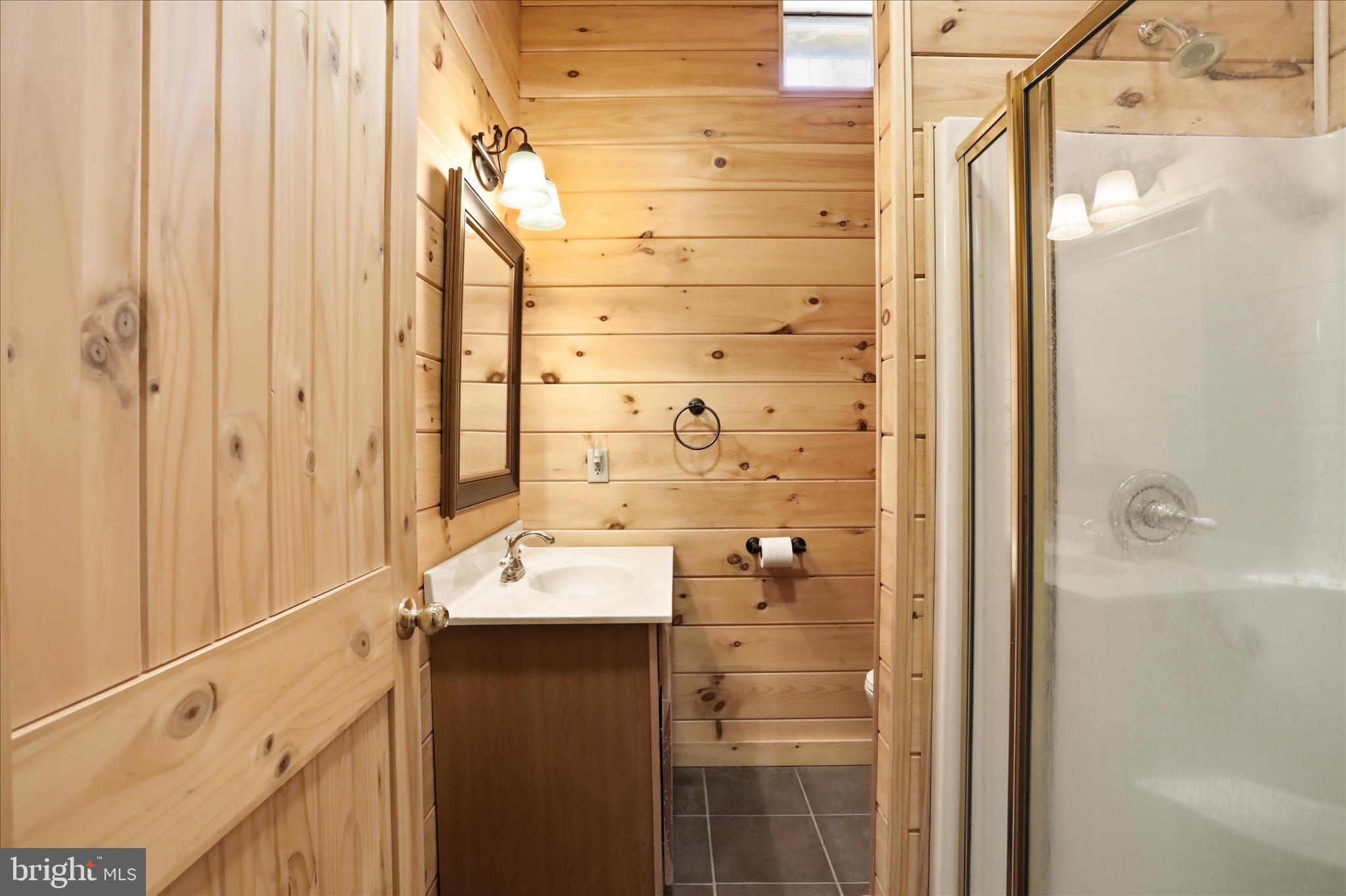 TOP OF THE MOUNTAIN - Residential