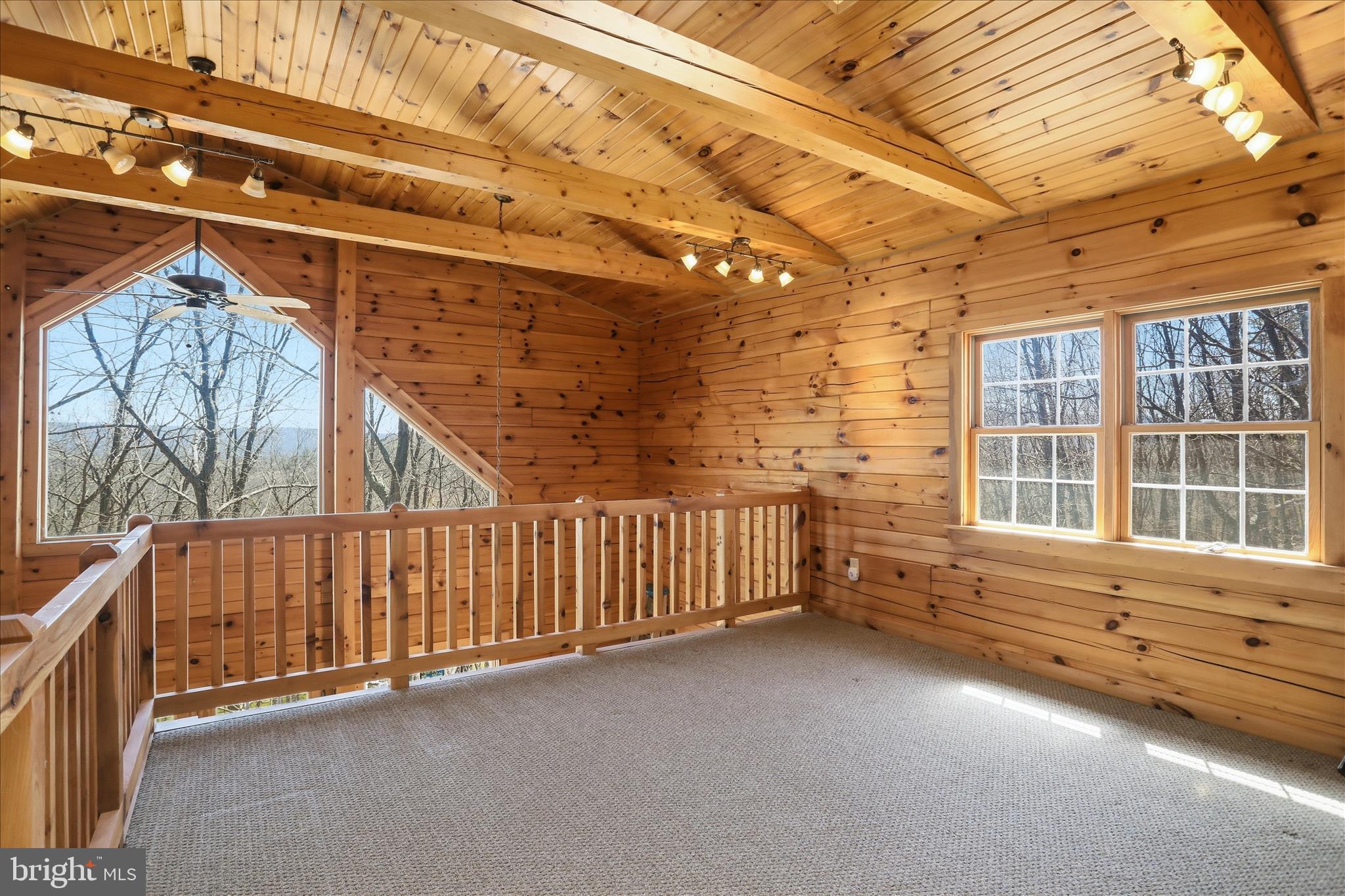 TOP OF THE MOUNTAIN - Residential