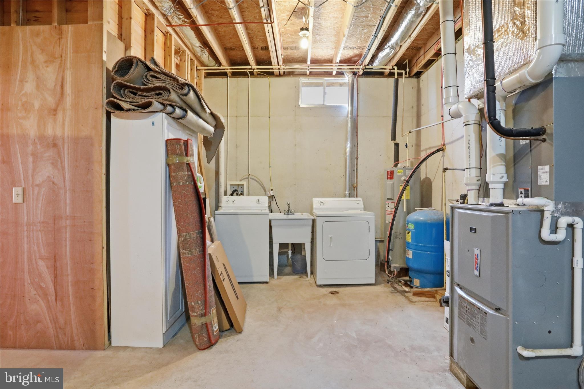 TOP OF THE MOUNTAIN - Residential