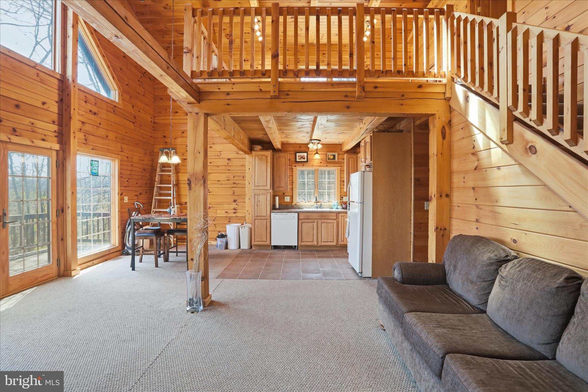 TOP OF THE MOUNTAIN - Residential