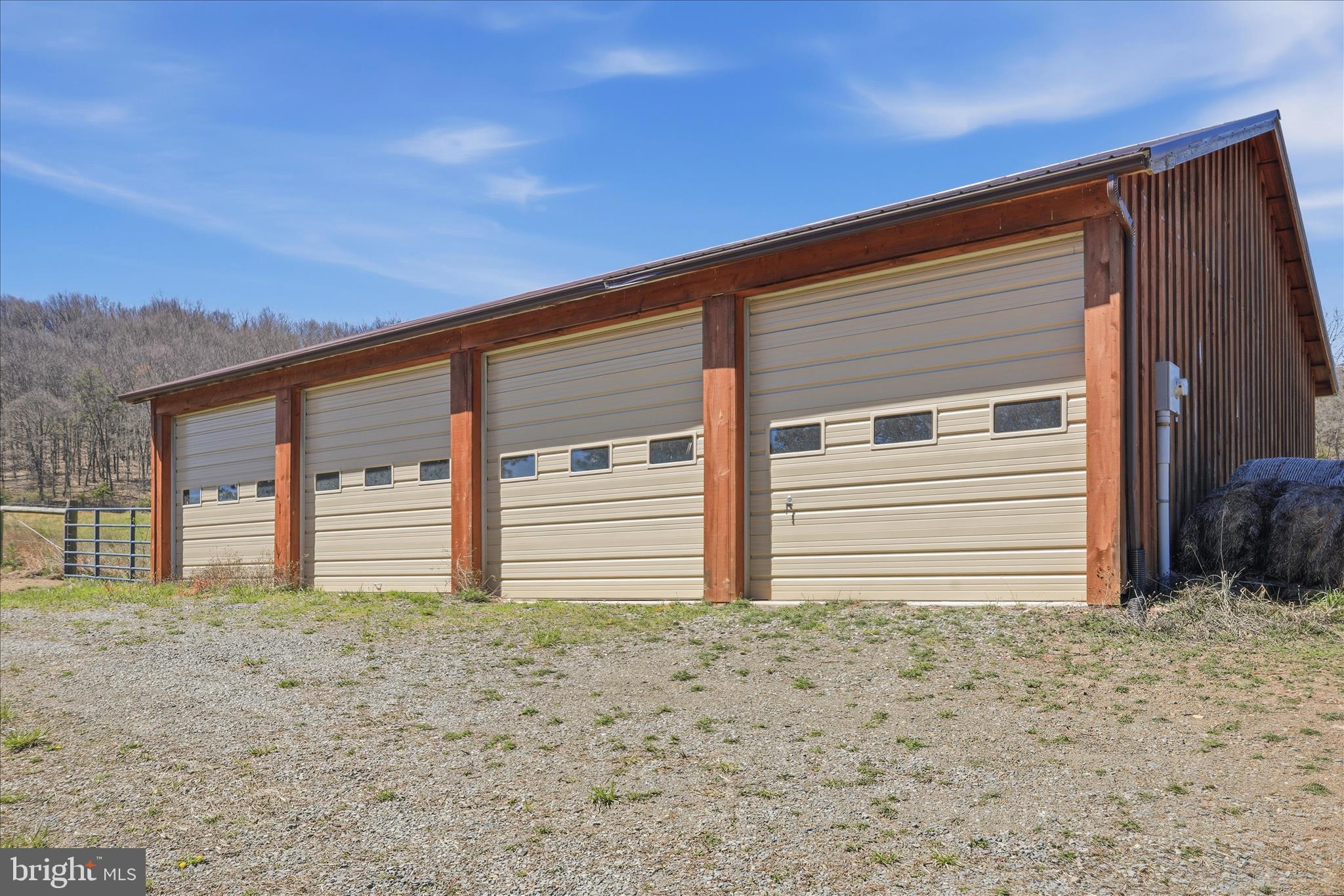 TOP OF THE MOUNTAIN - Residential