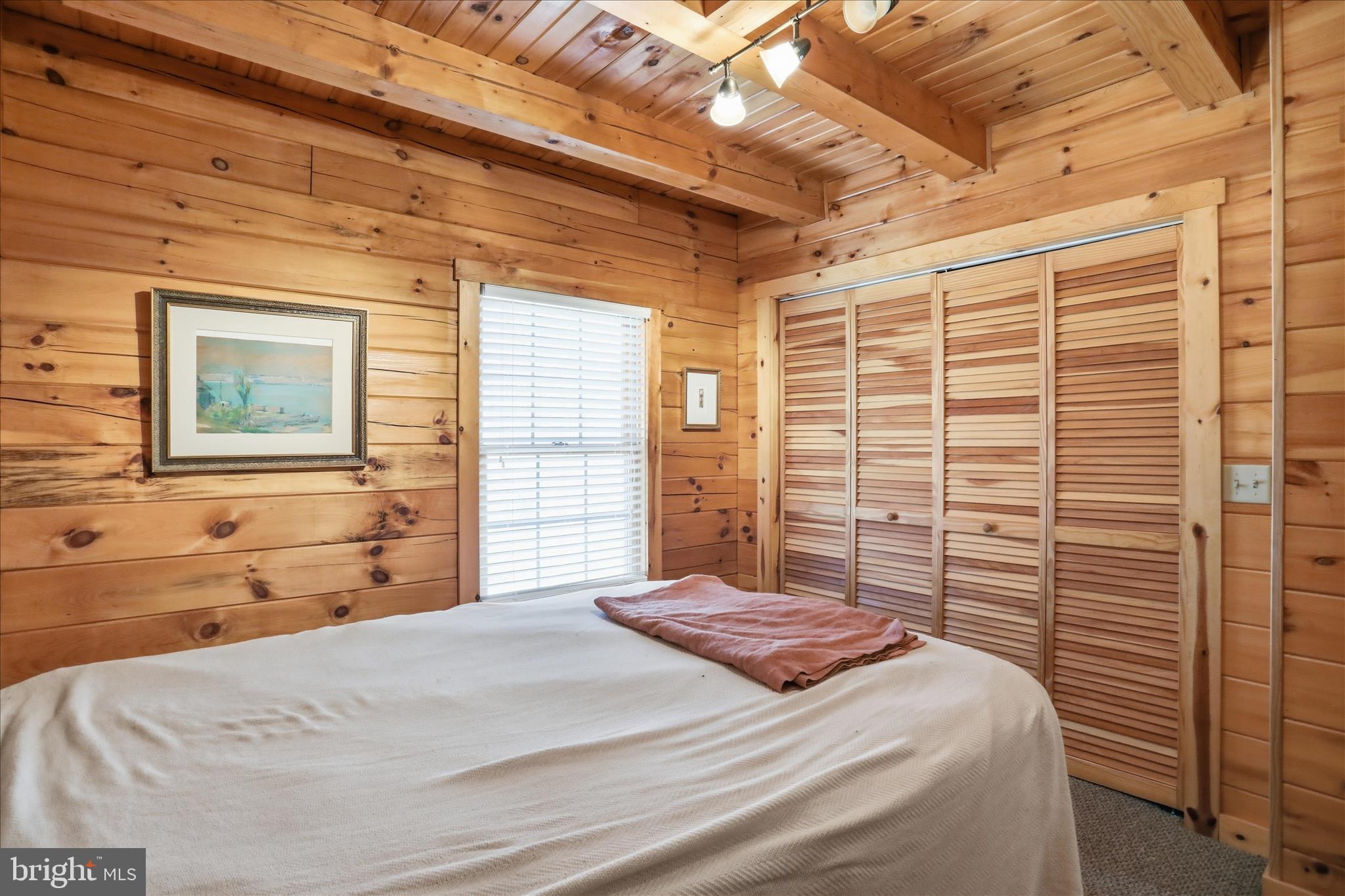 TOP OF THE MOUNTAIN - Residential