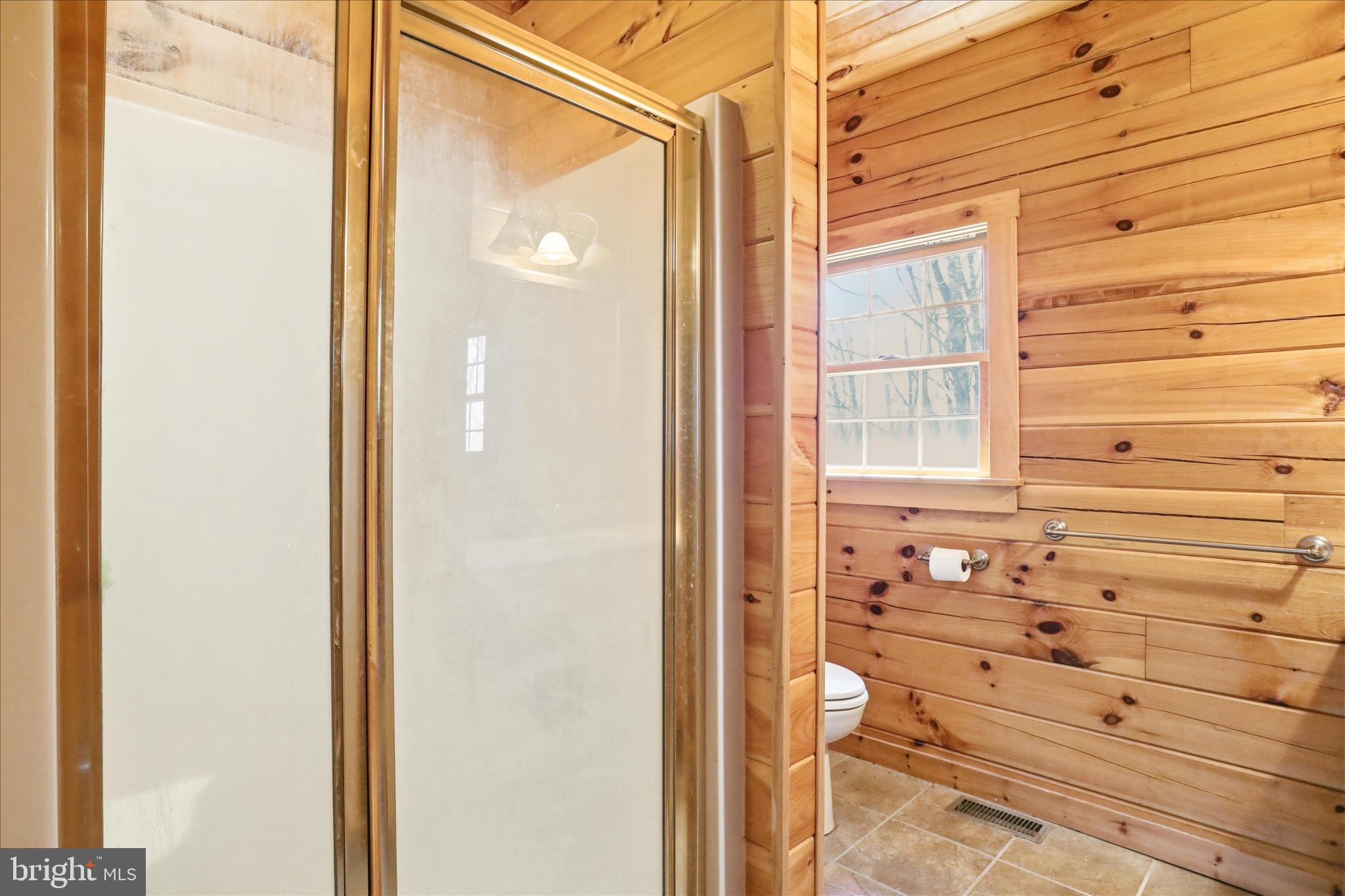 TOP OF THE MOUNTAIN - Residential