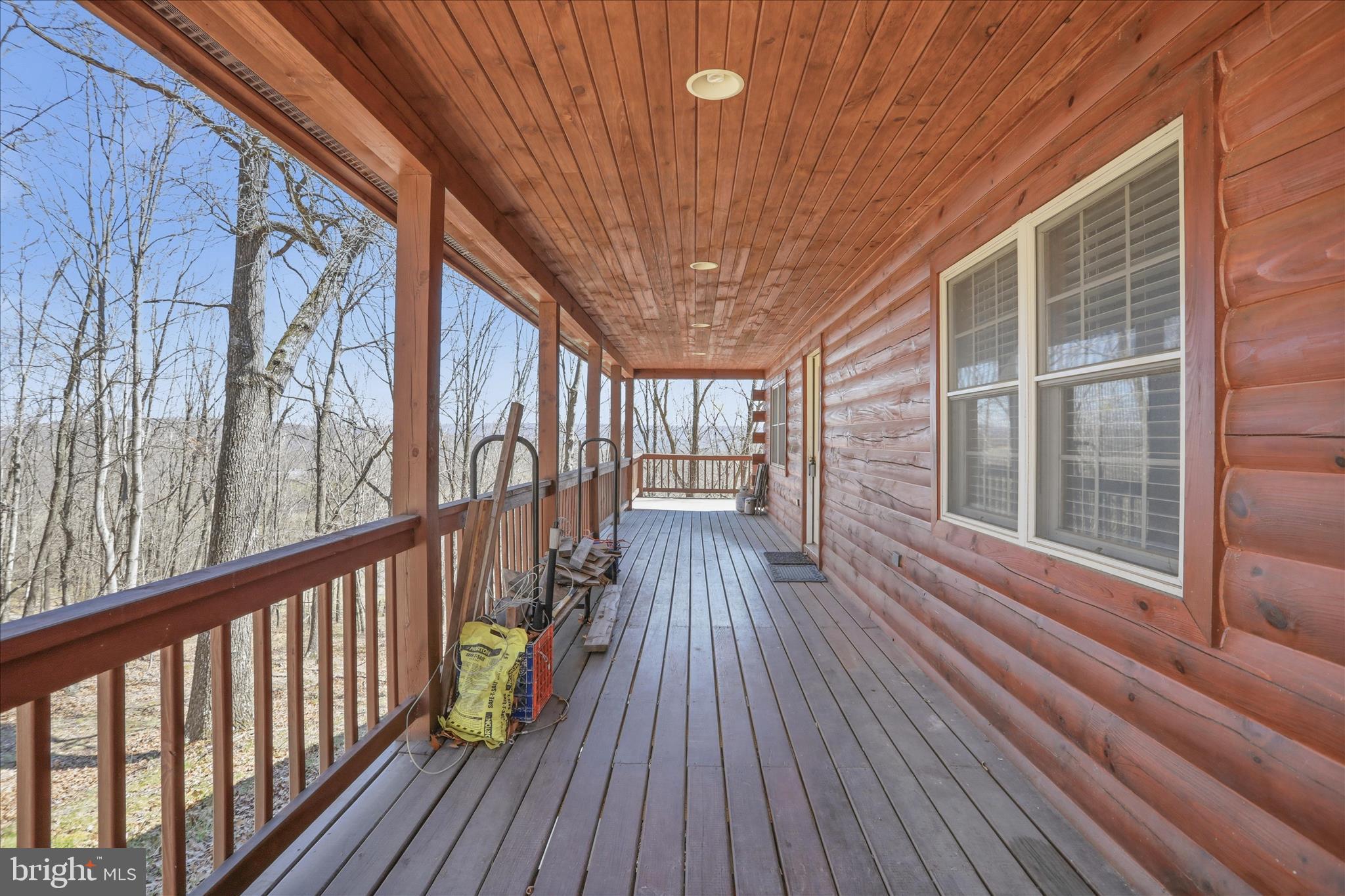 TOP OF THE MOUNTAIN - Residential