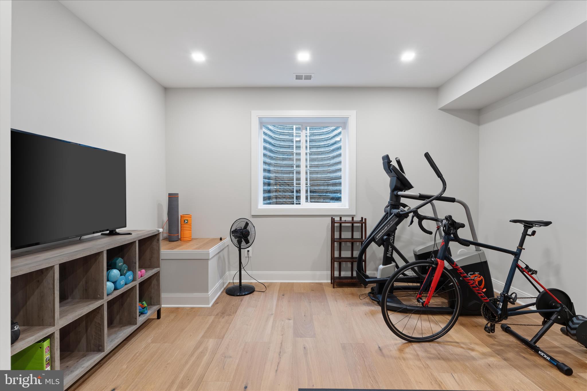 CHEVY CHASE MANOR - Residential