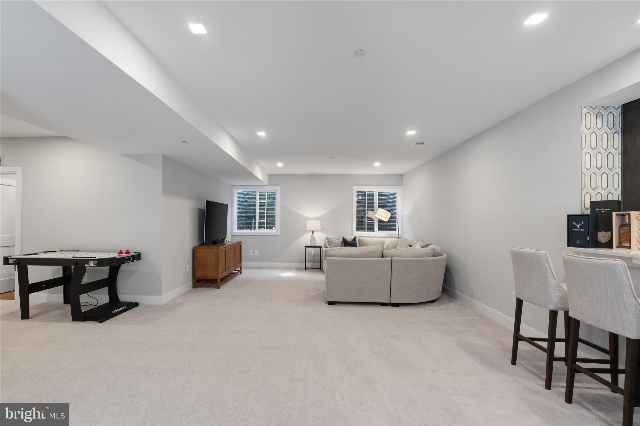 CHEVY CHASE MANOR - Residential