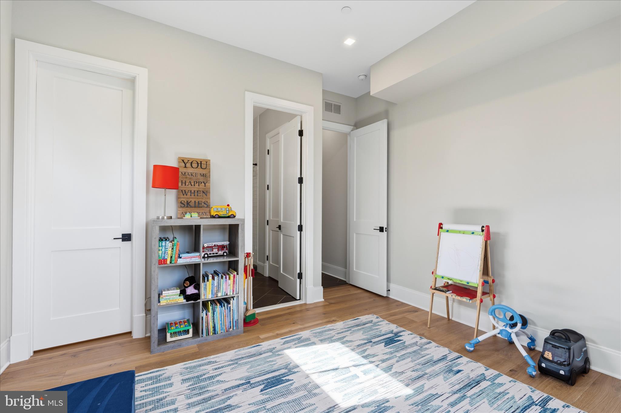 CHEVY CHASE MANOR - Residential