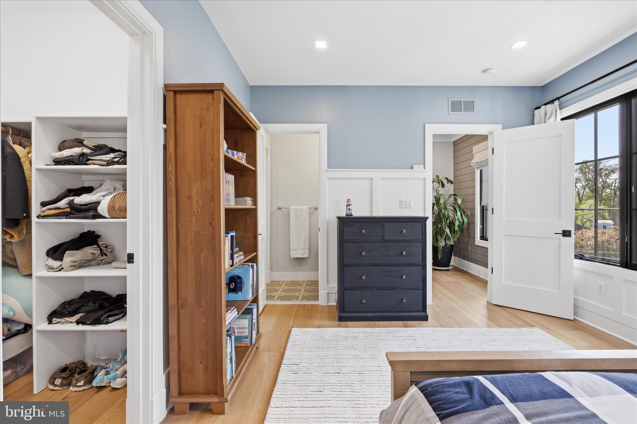 CHEVY CHASE MANOR - Residential