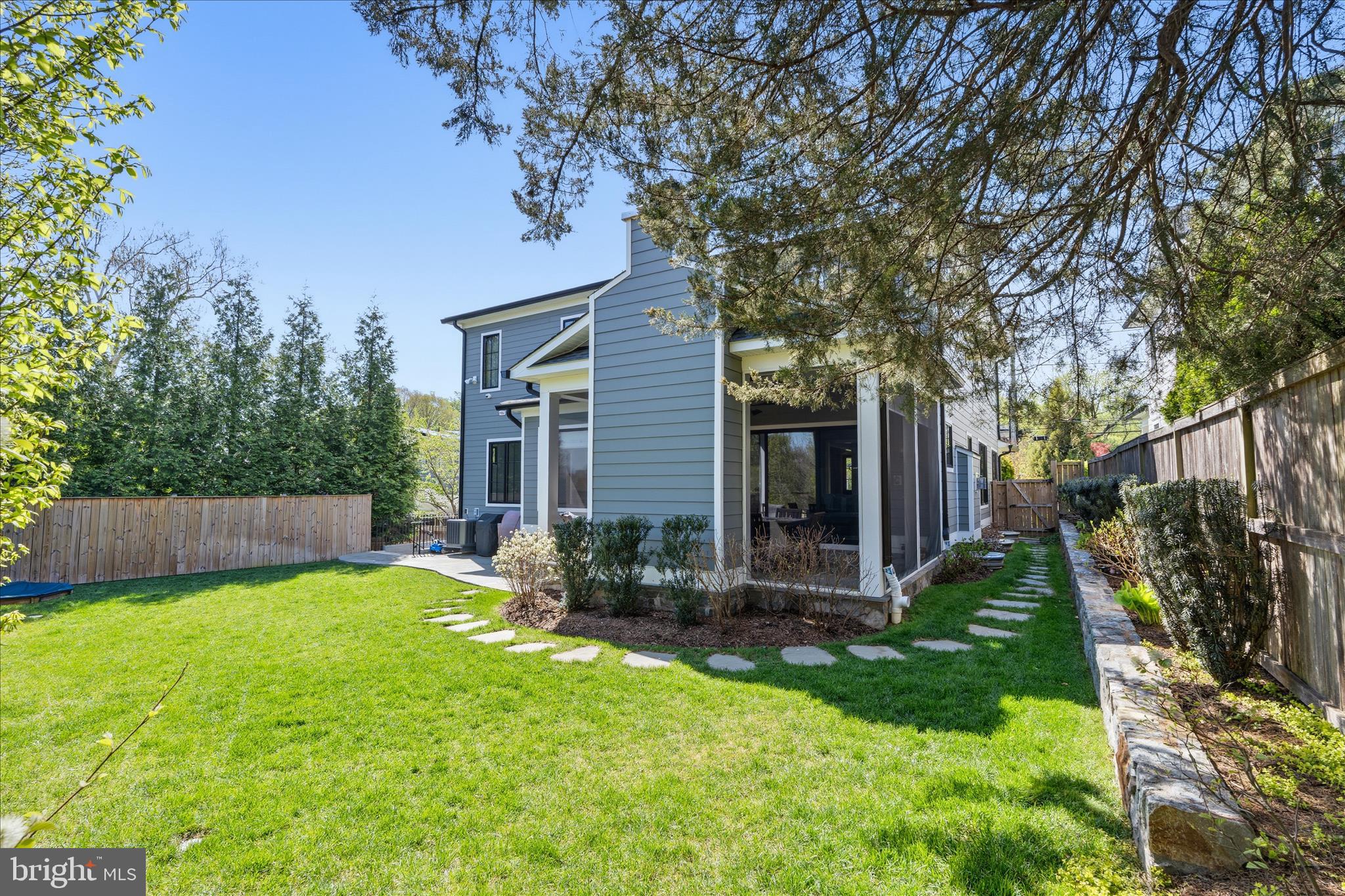 CHEVY CHASE MANOR - Residential