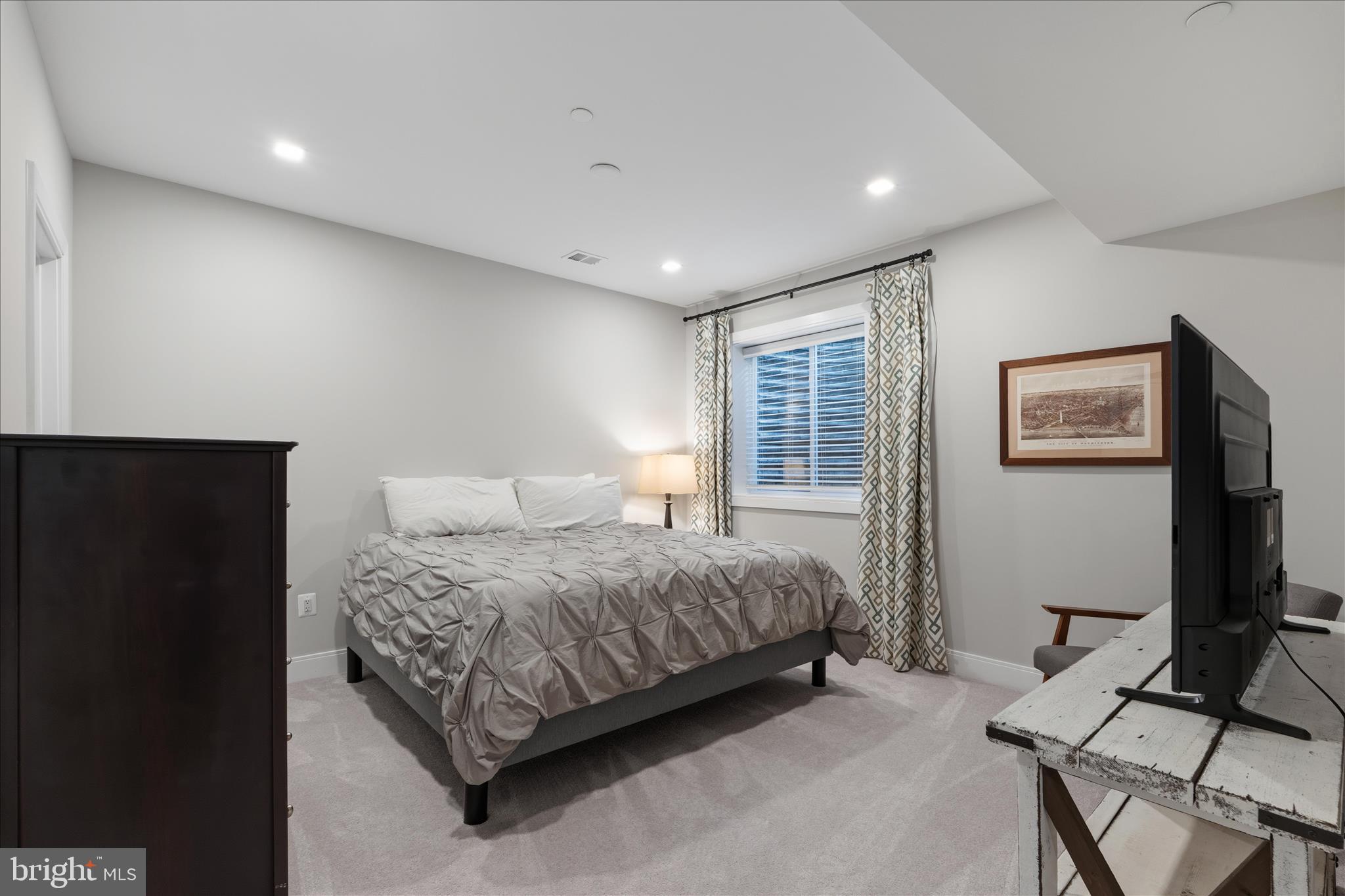 CHEVY CHASE MANOR - Residential