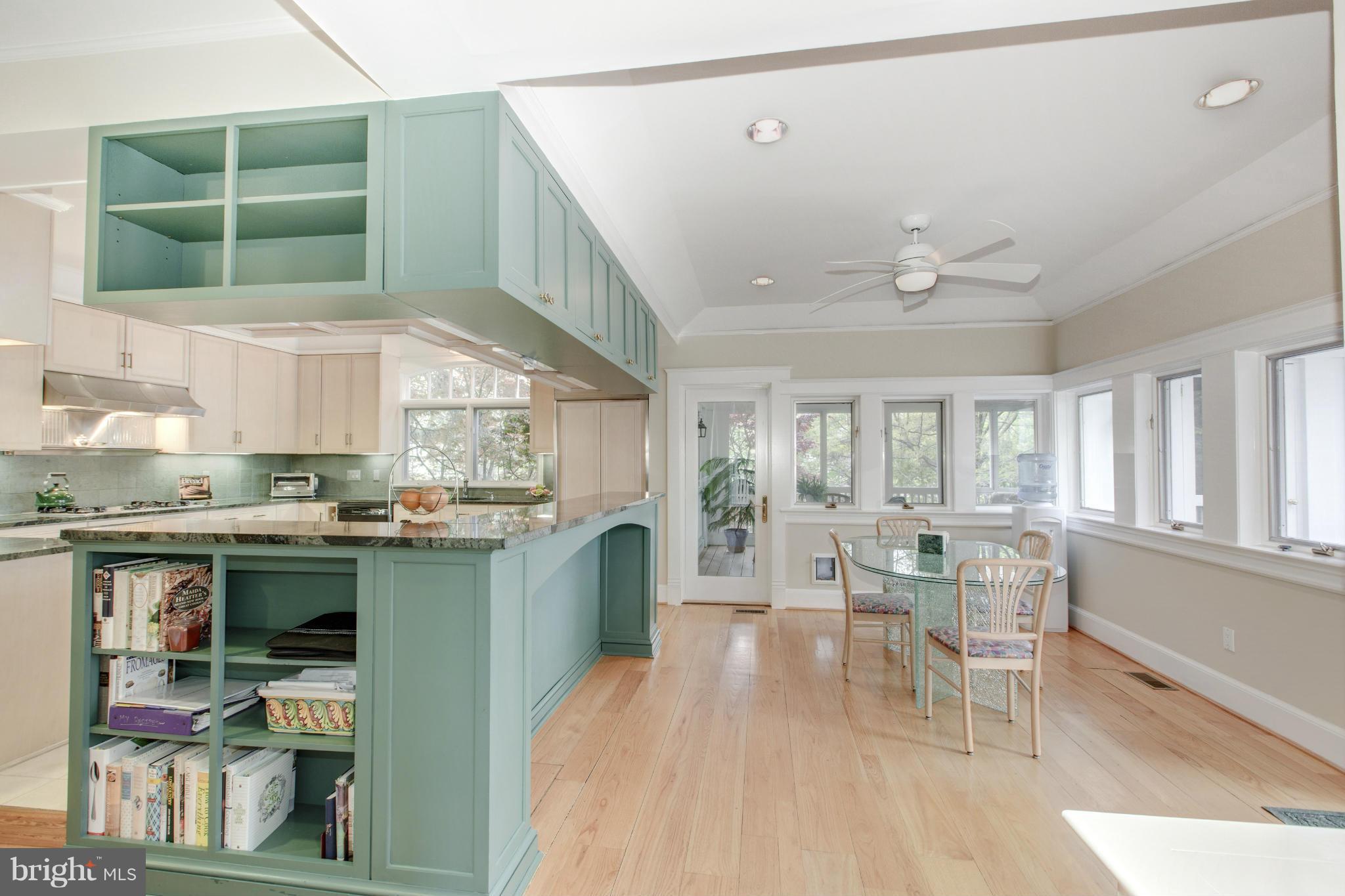 FOREST HILLS - Residential