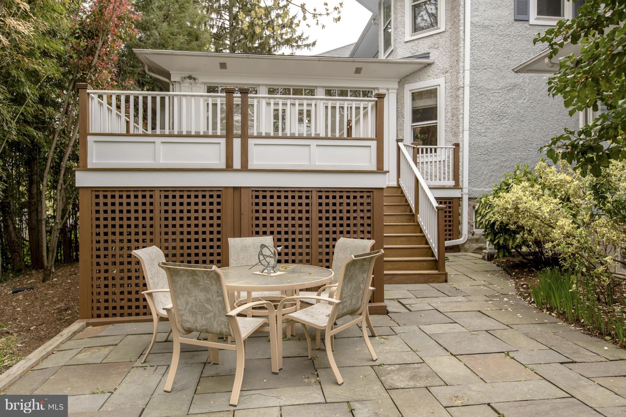 FOREST HILLS - Residential