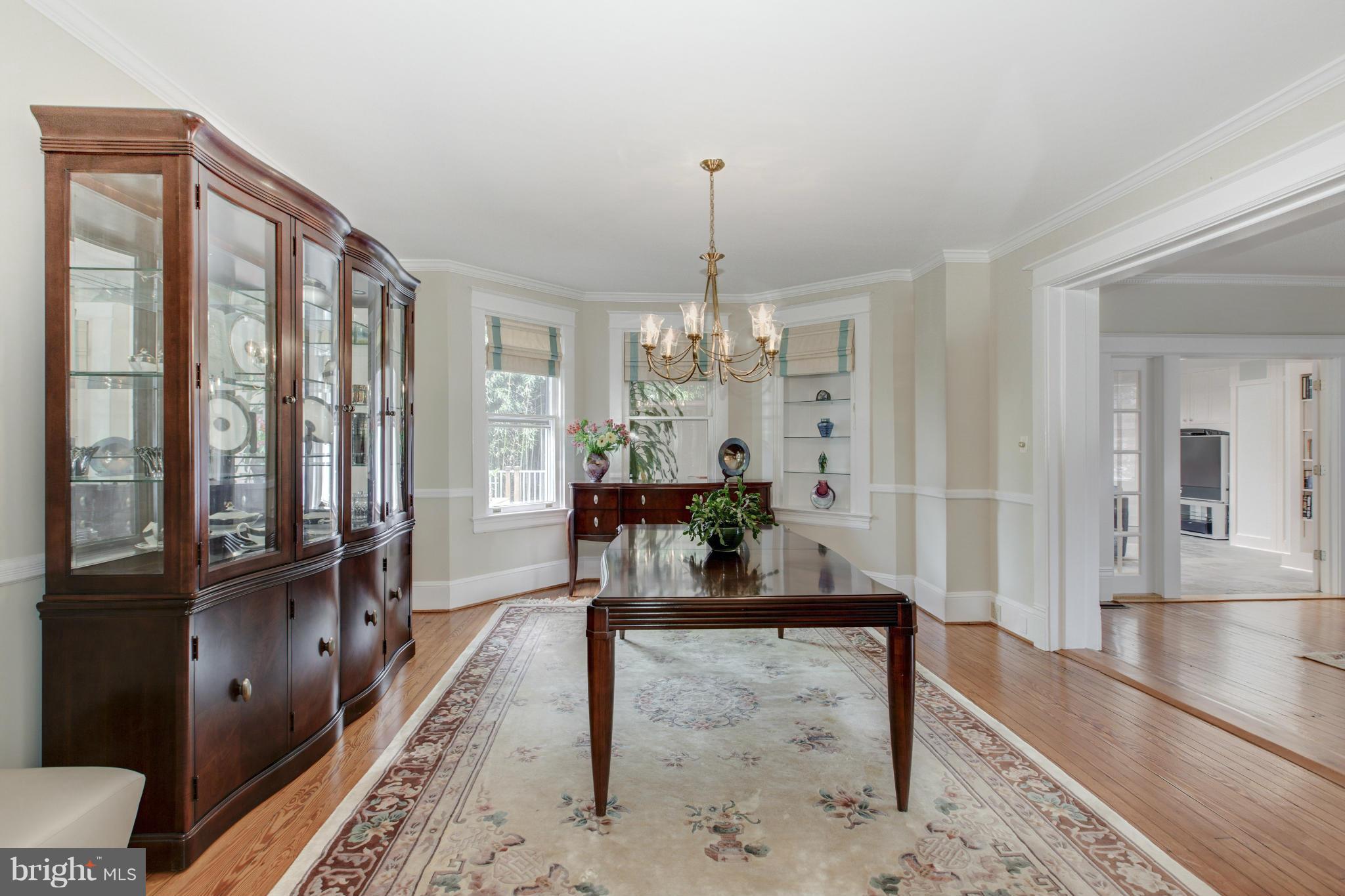 FOREST HILLS - Residential