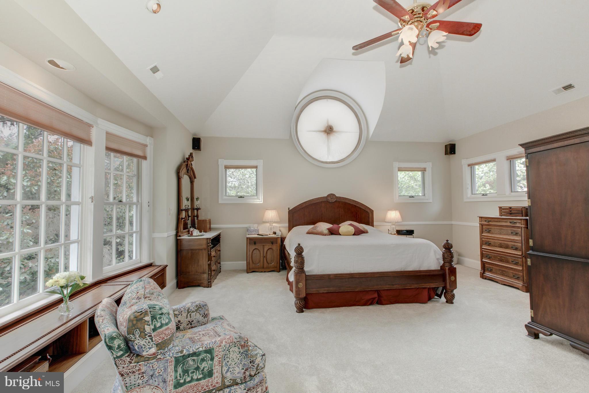 FOREST HILLS - Residential