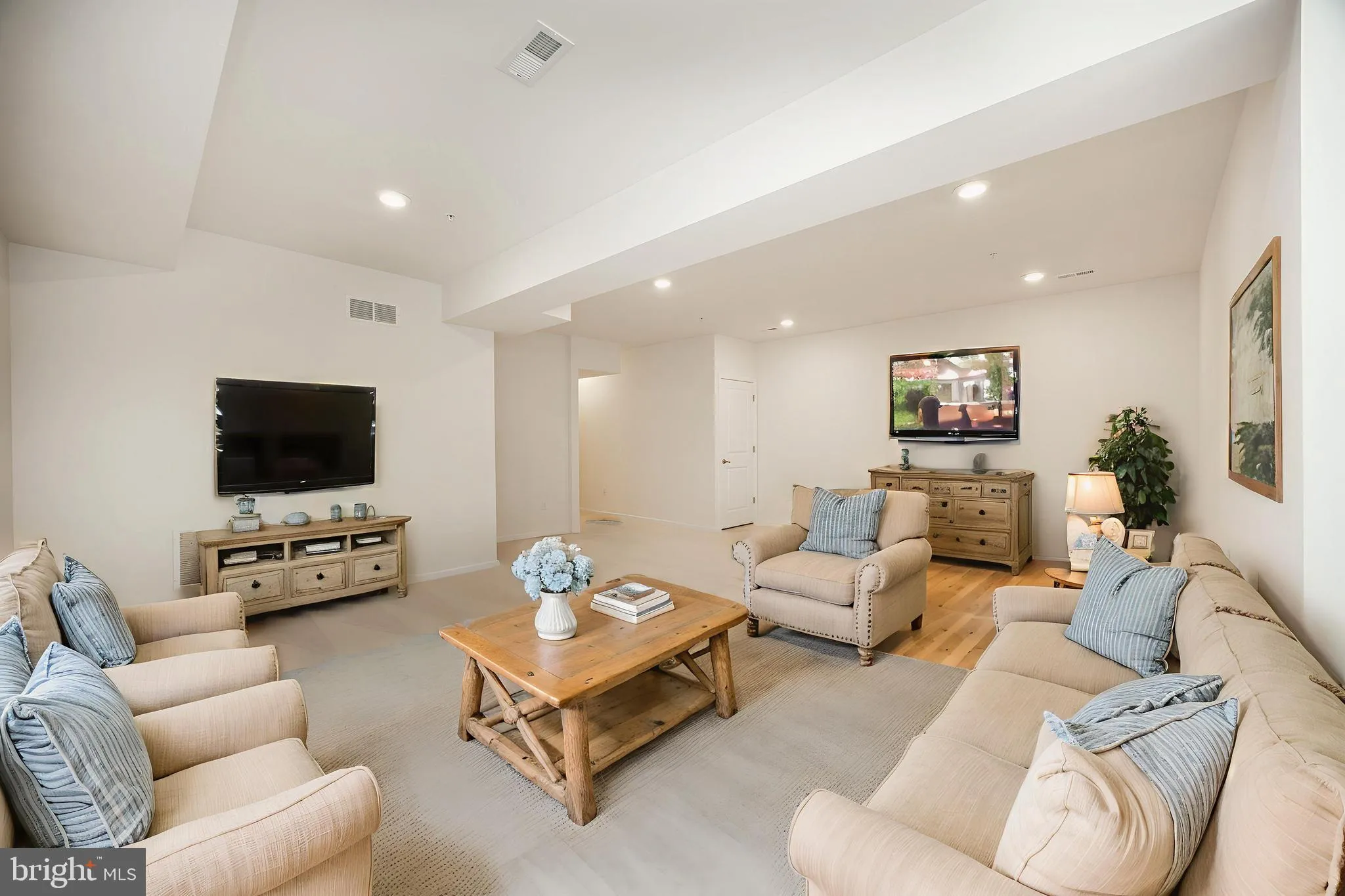 Royersford, Pennsylvania 19468, United States, 3 Bedrooms Bedrooms, ,4 BathroomsBathrooms,Residential,Coming Soon,170585