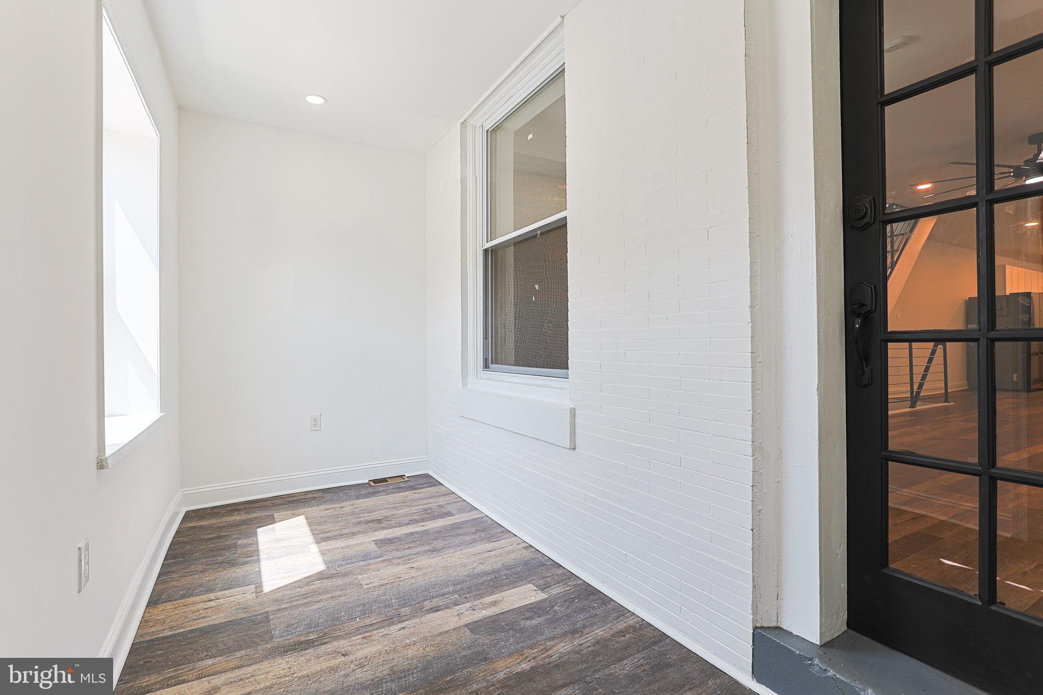 2931 W LEHIGH AVENUE