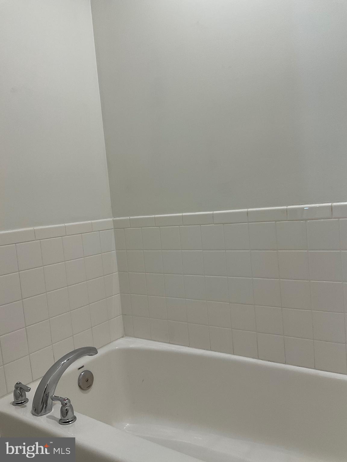 STONEBROOK VILLAGE - Residential Lease