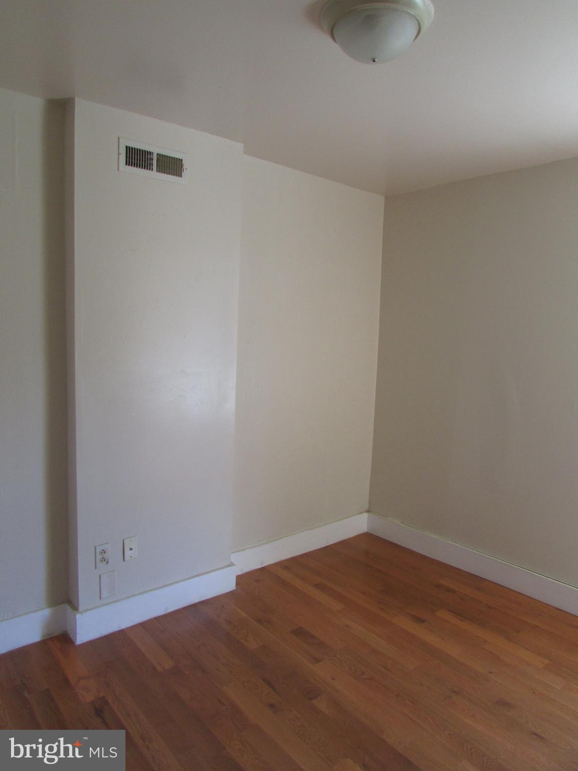 EAST FALLS - Residential