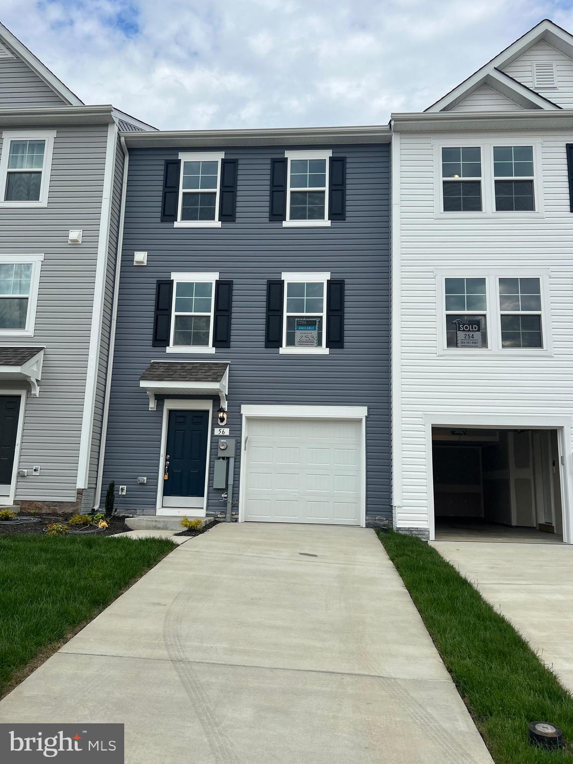 OVERLOOK AT RIVERSIDE TOWNHOMES - Residential Lease