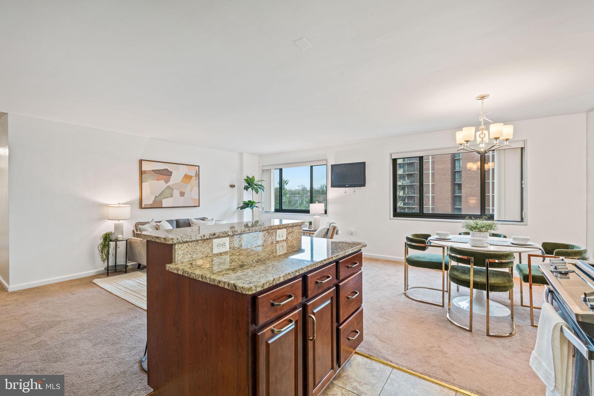 ARLINGTON RIDGE - Residential