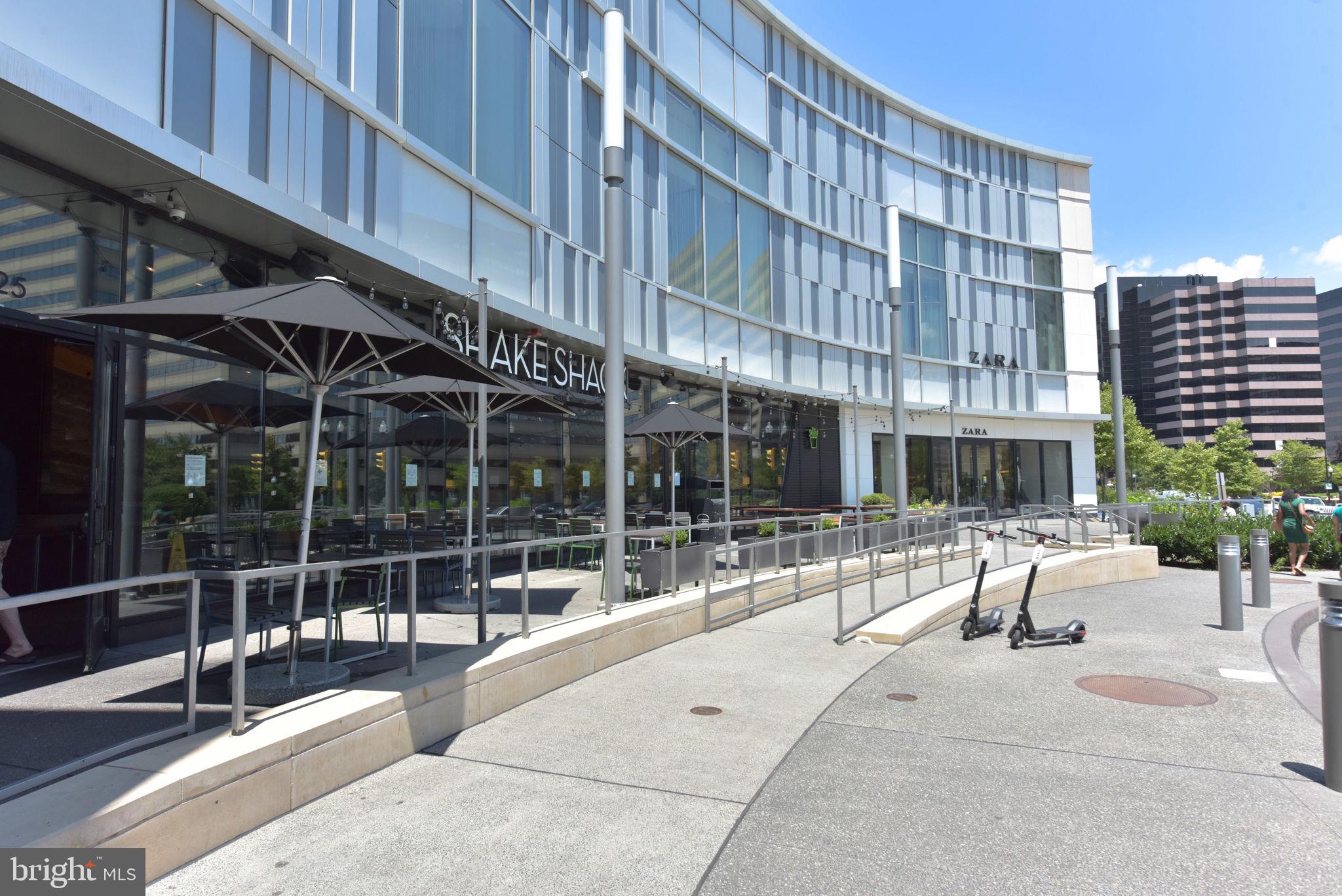 ARLINGTON RIDGE - Residential