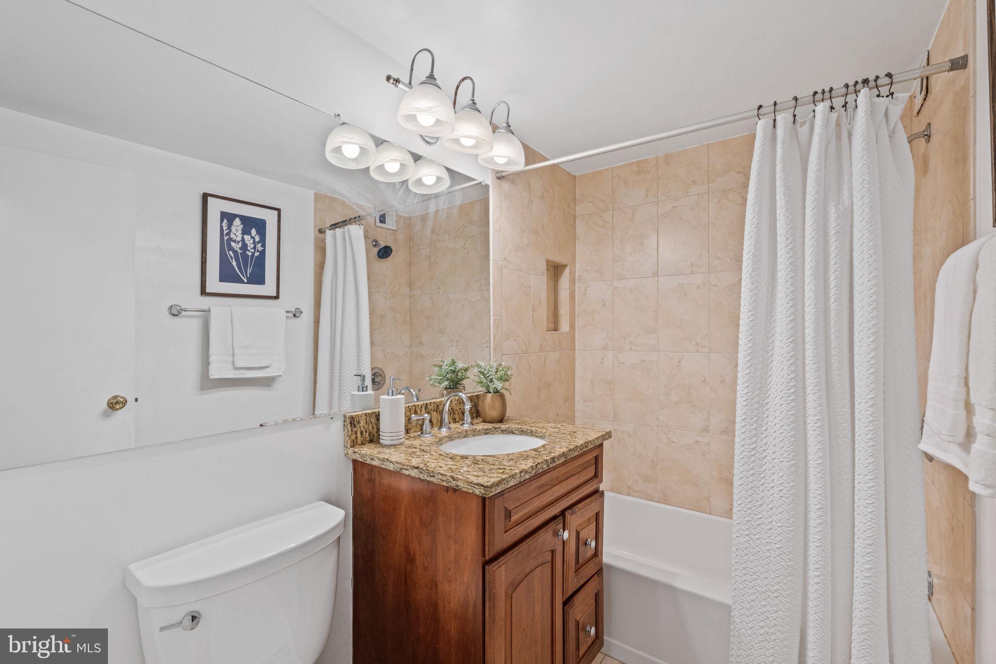 ARLINGTON RIDGE - Residential