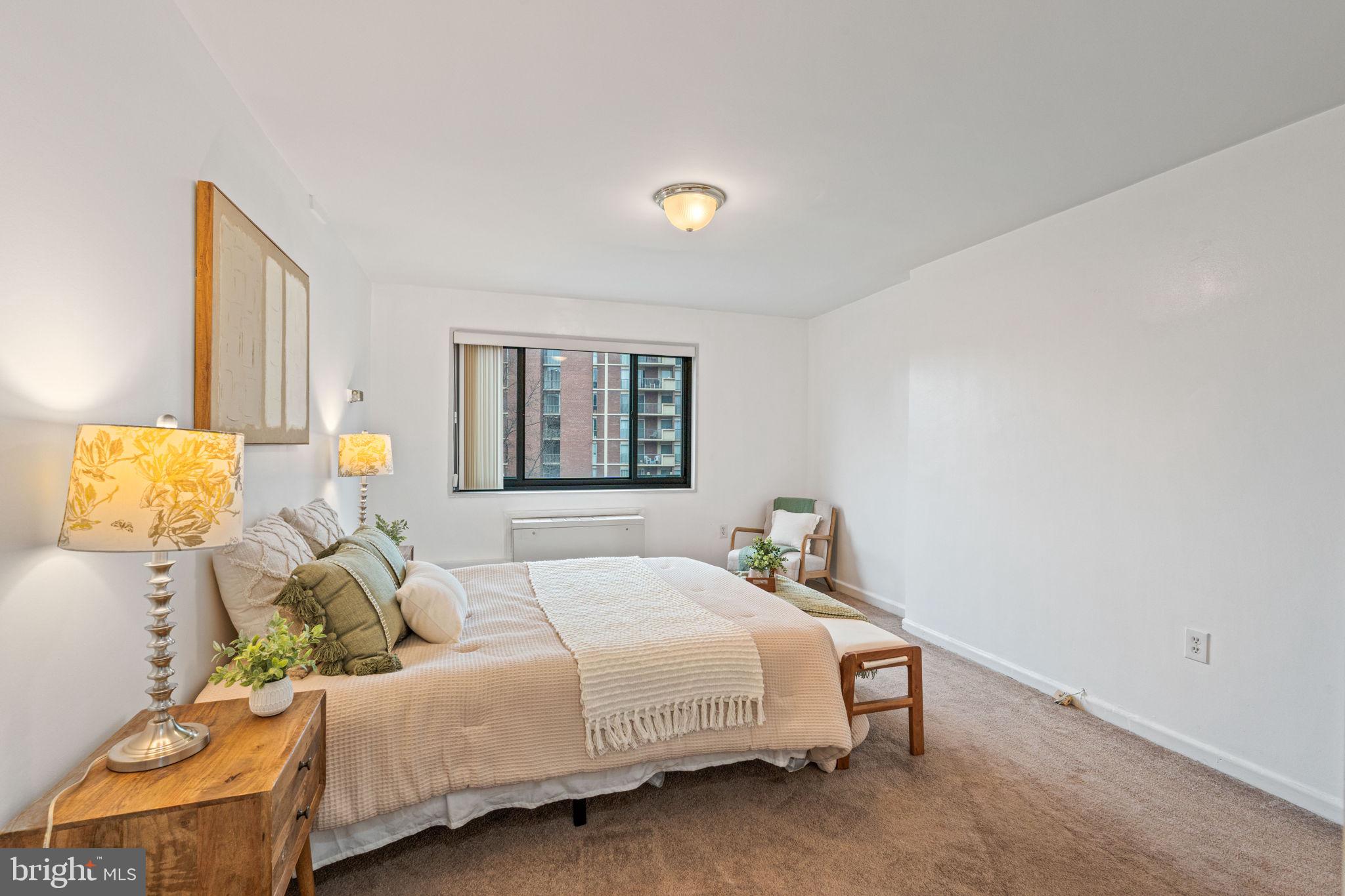 ARLINGTON RIDGE - Residential