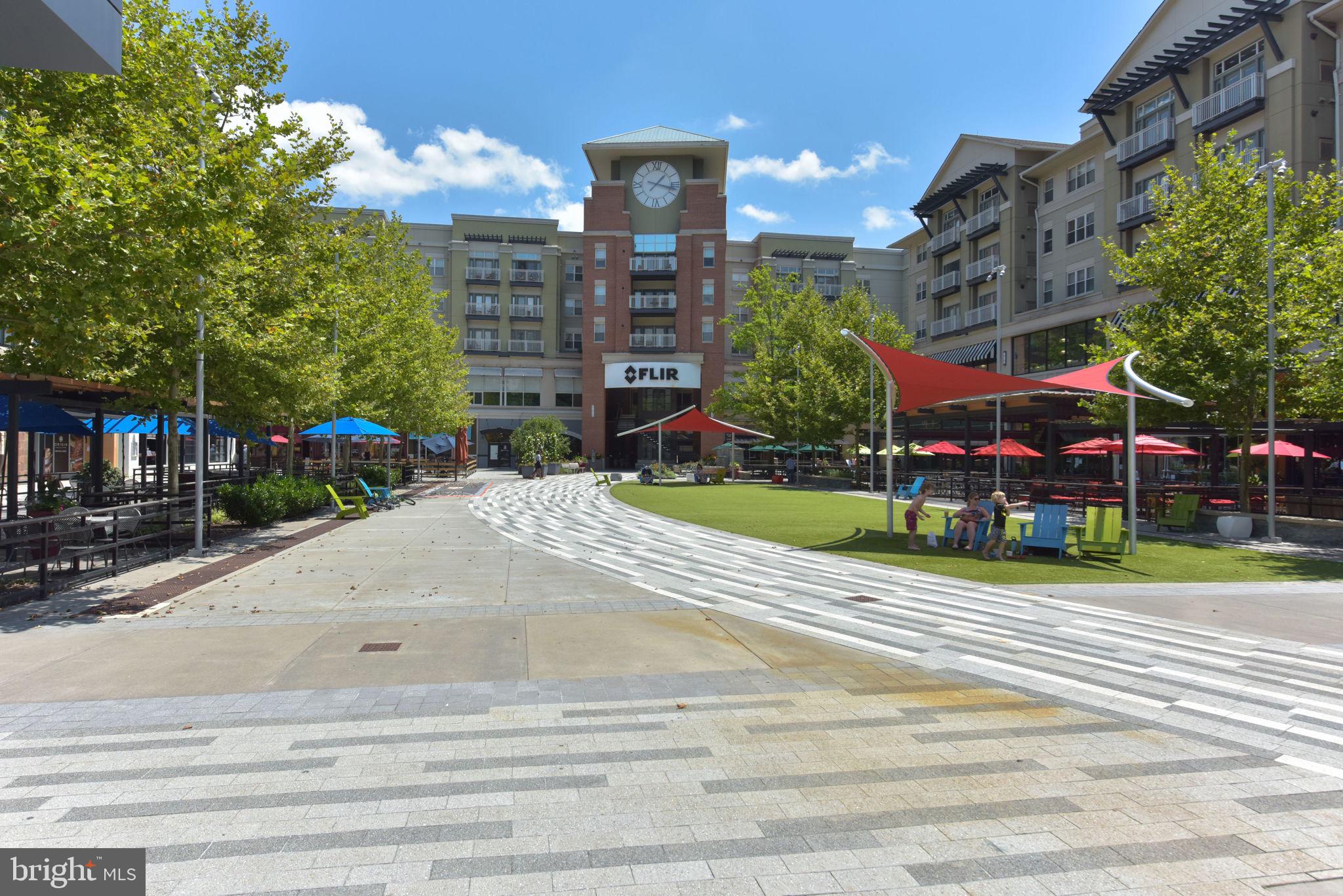 ARLINGTON RIDGE - Residential