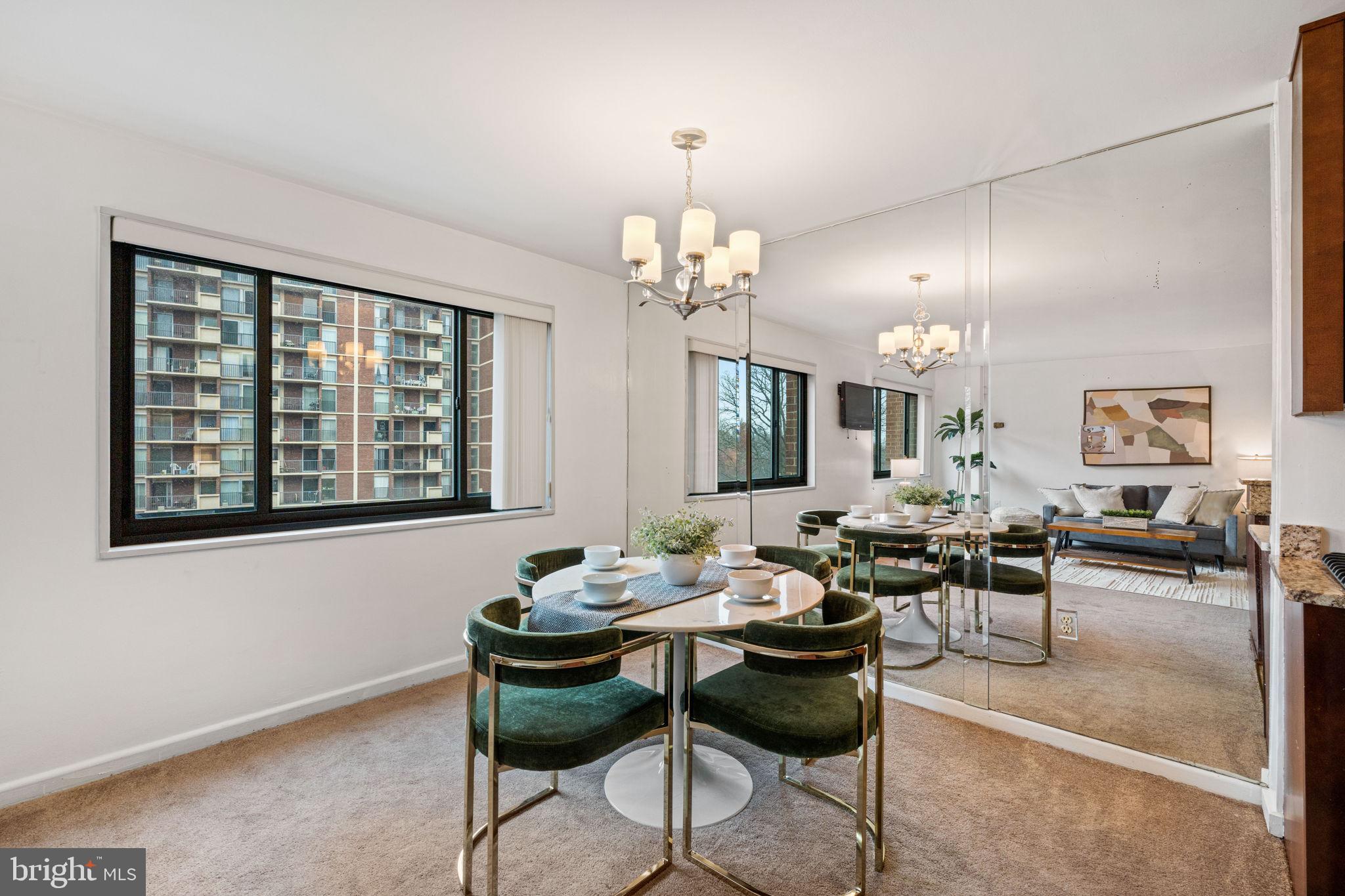 ARLINGTON RIDGE - Residential