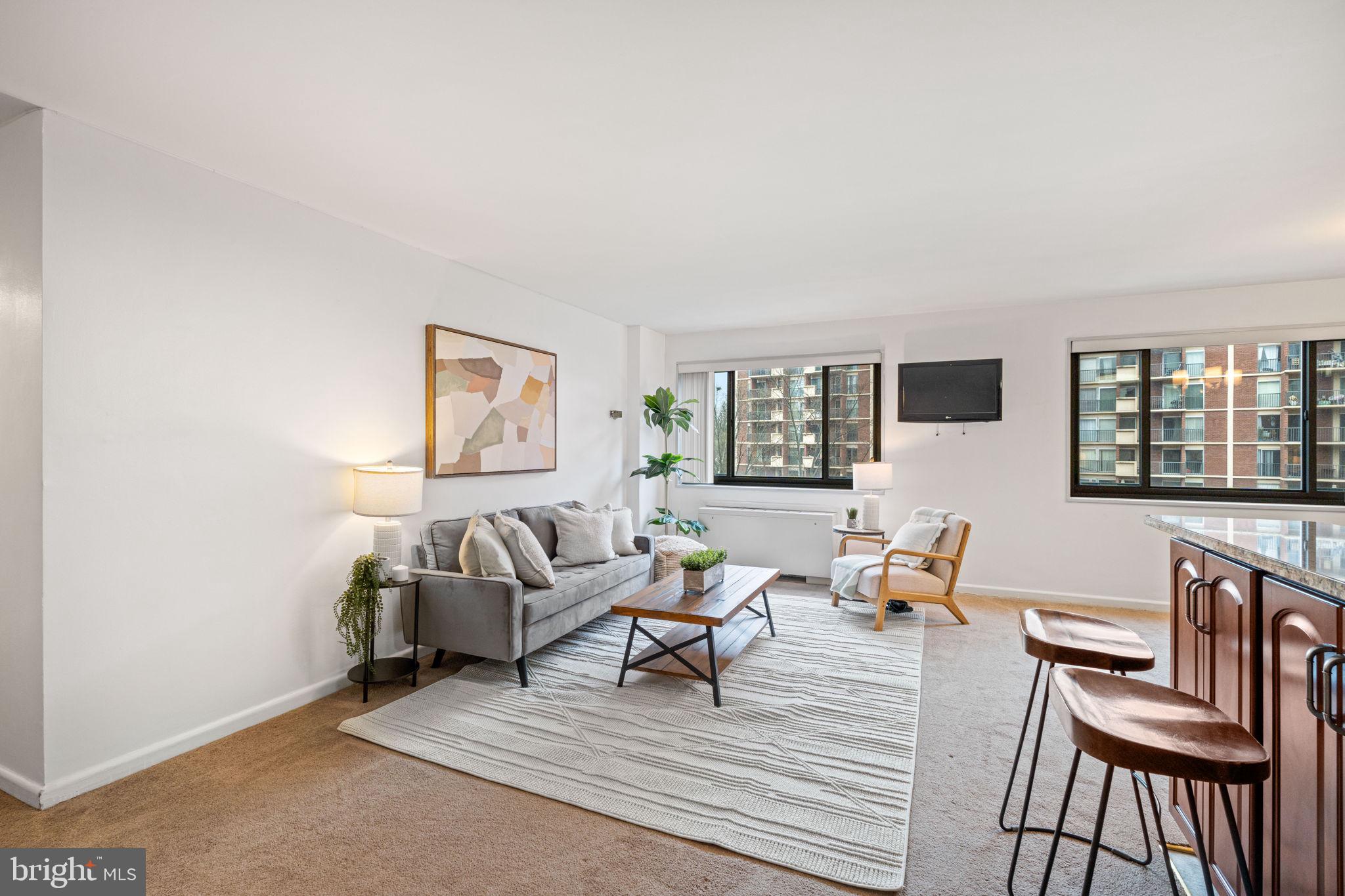 ARLINGTON RIDGE - Residential