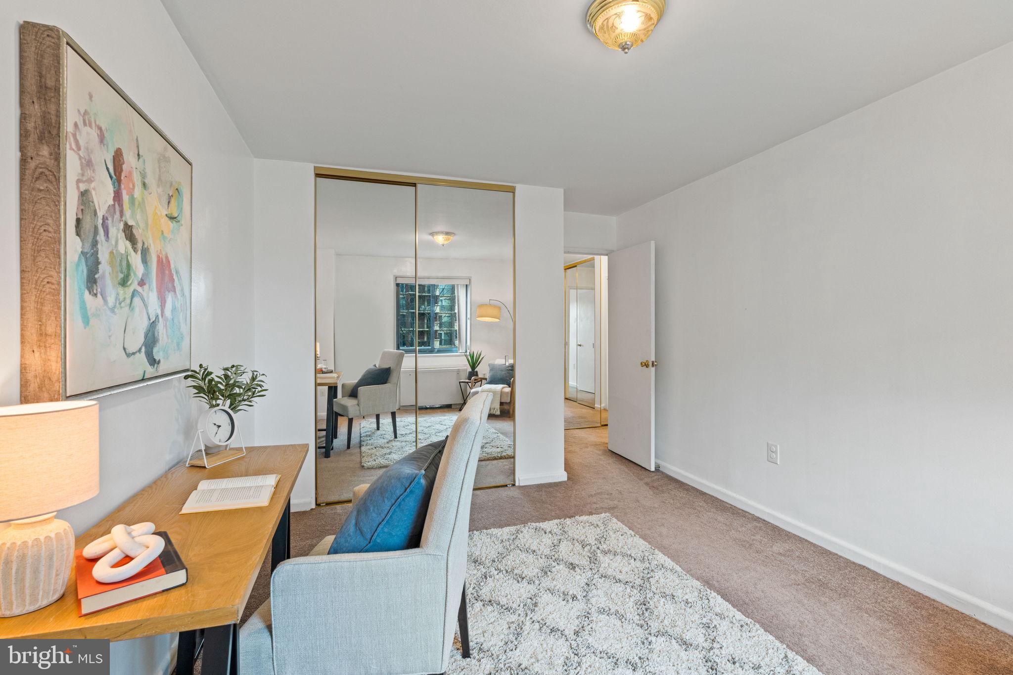 ARLINGTON RIDGE - Residential