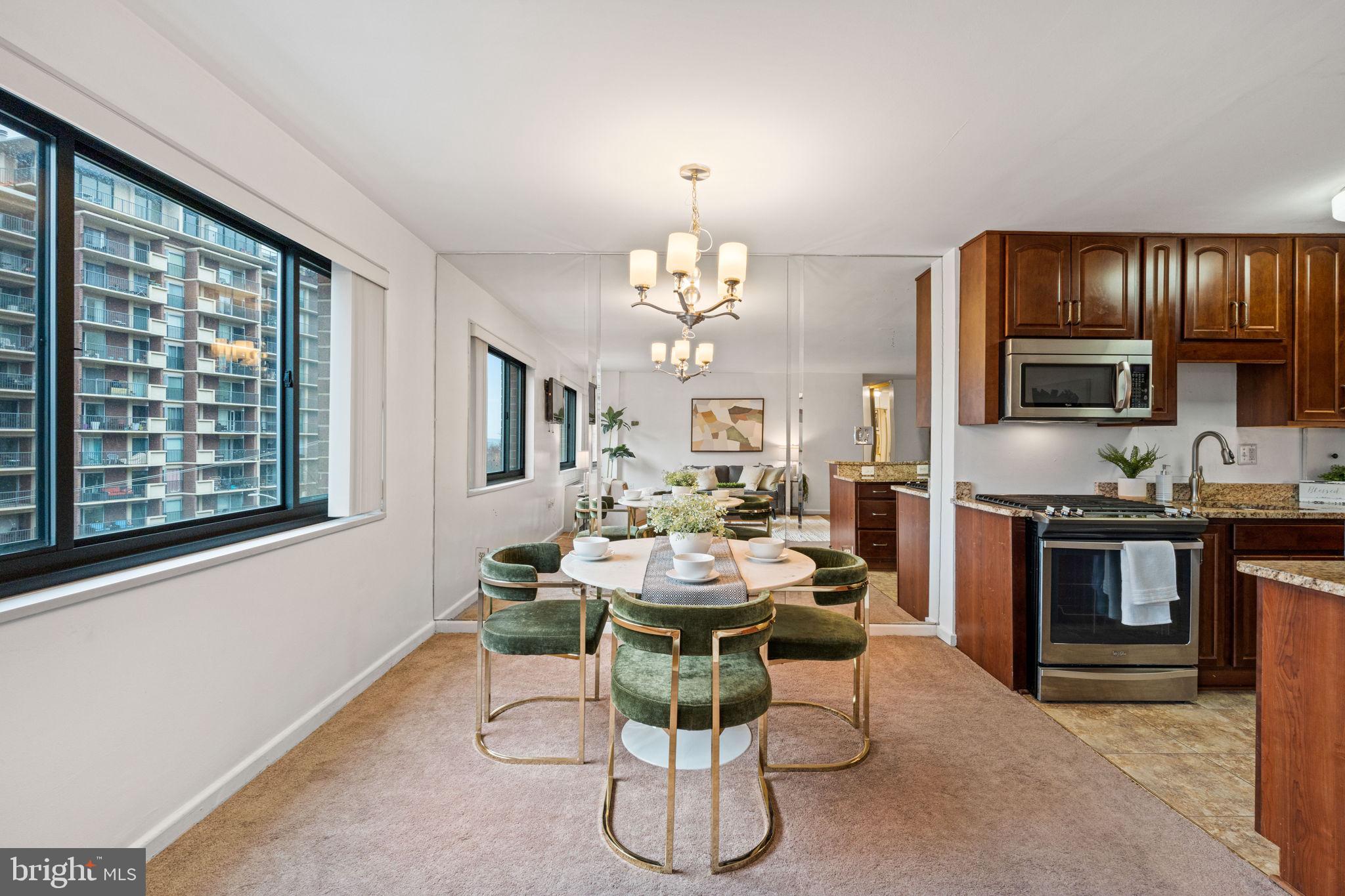 ARLINGTON RIDGE - Residential