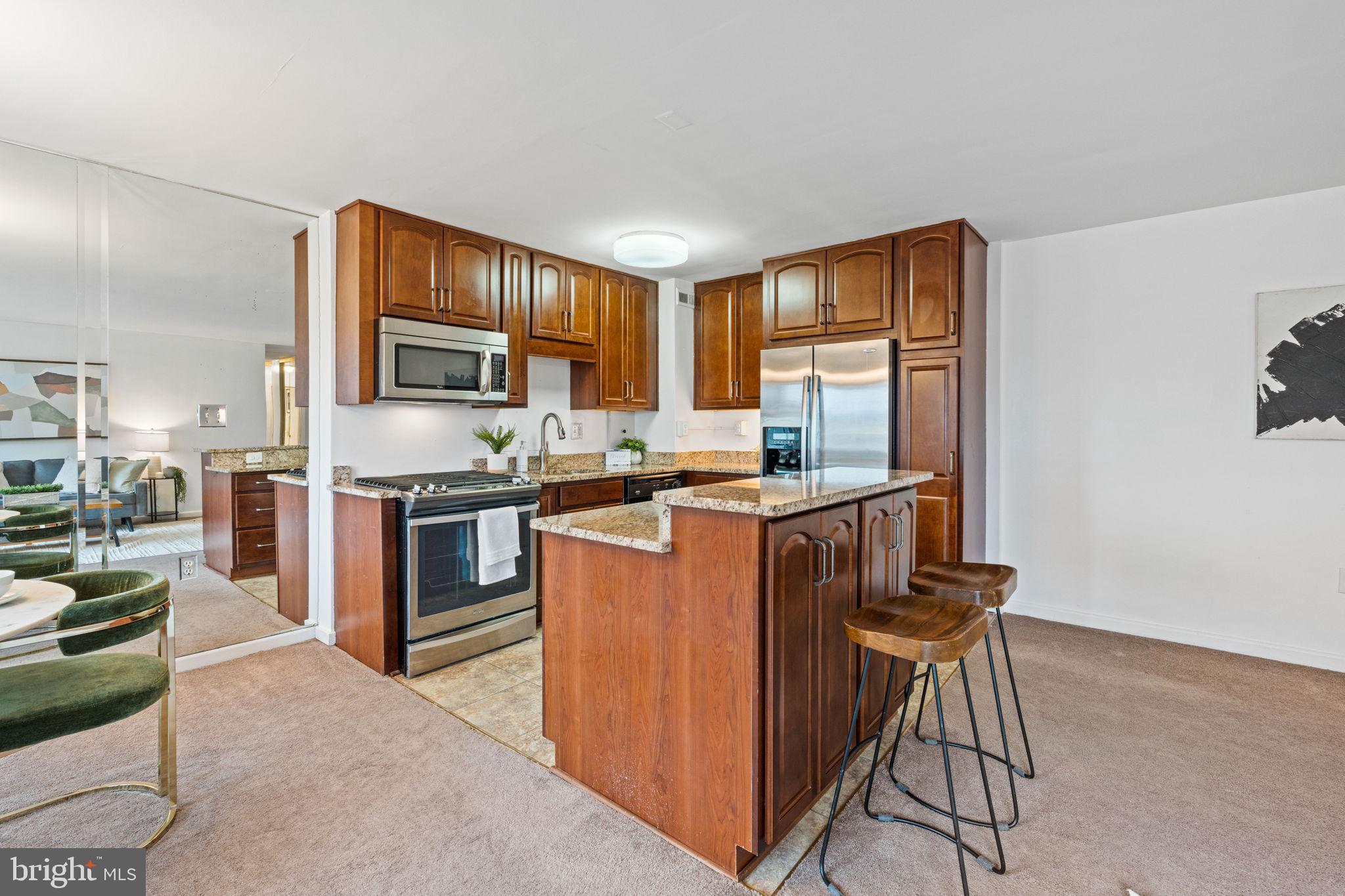 ARLINGTON RIDGE - Residential