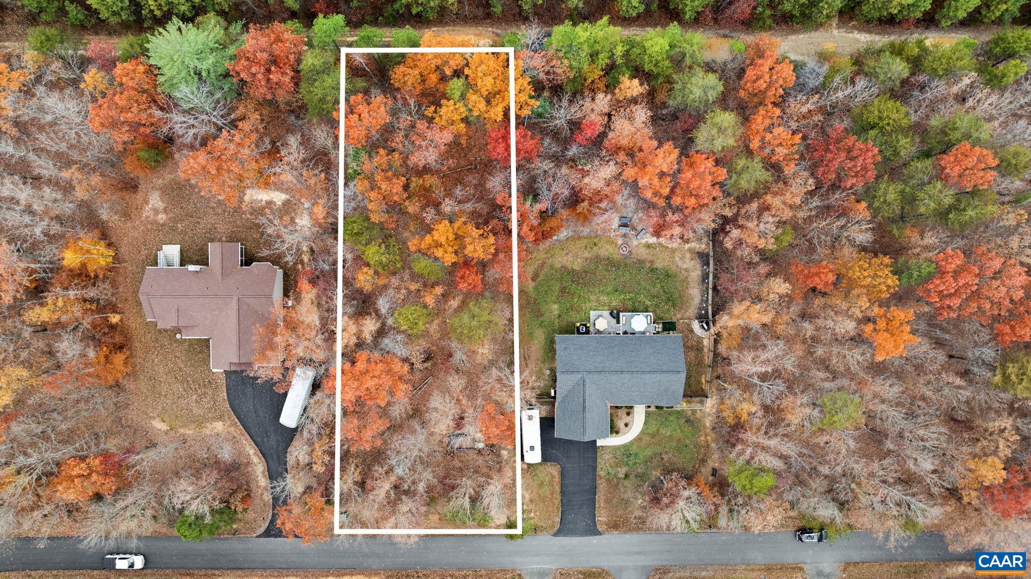 SHENANDOAH CROSSING - Land