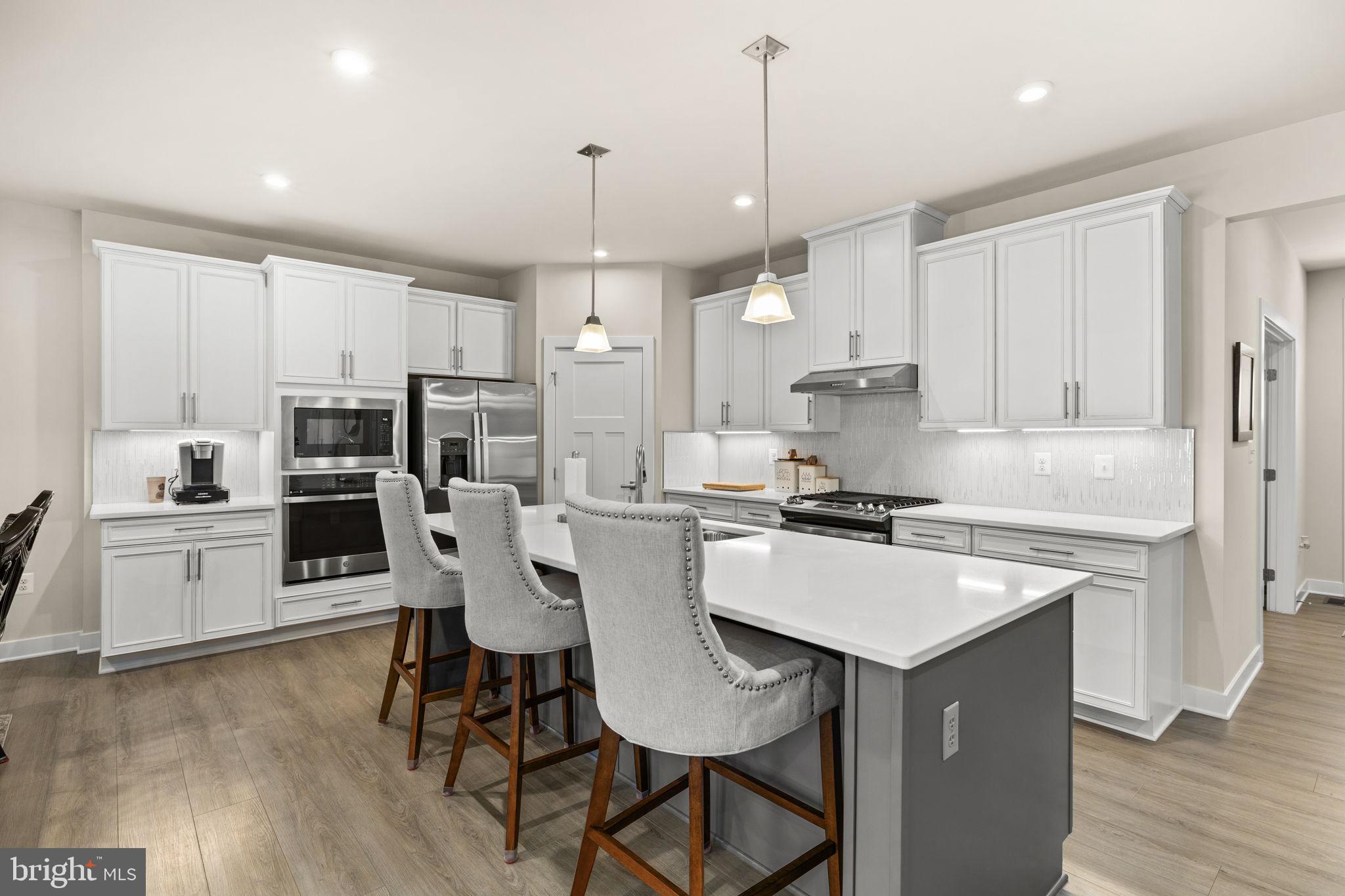 WOODBERRY MANOR - Residential