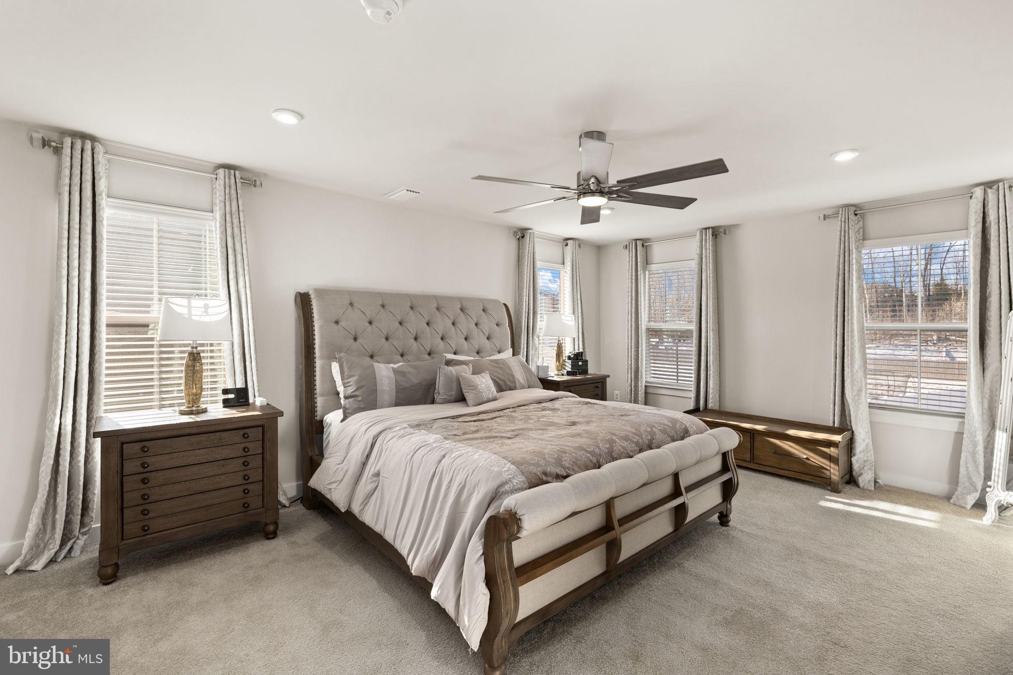 WOODBERRY MANOR - Residential